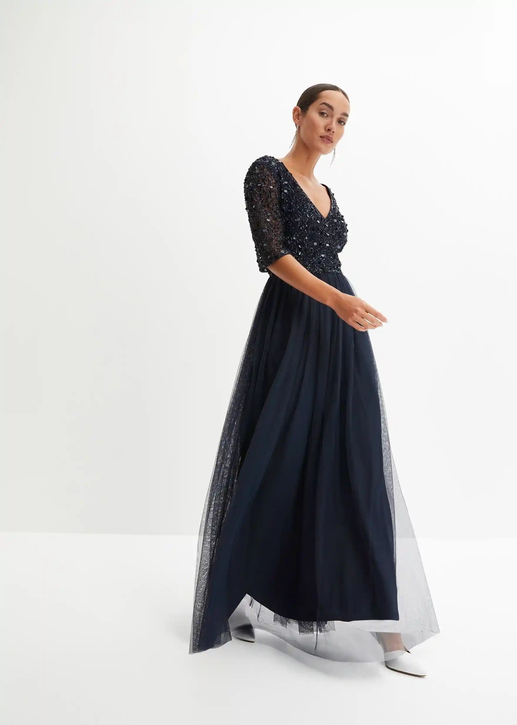 Abendkleid aus zartem Tüll mit Paillettenstickerei - dunkelblau