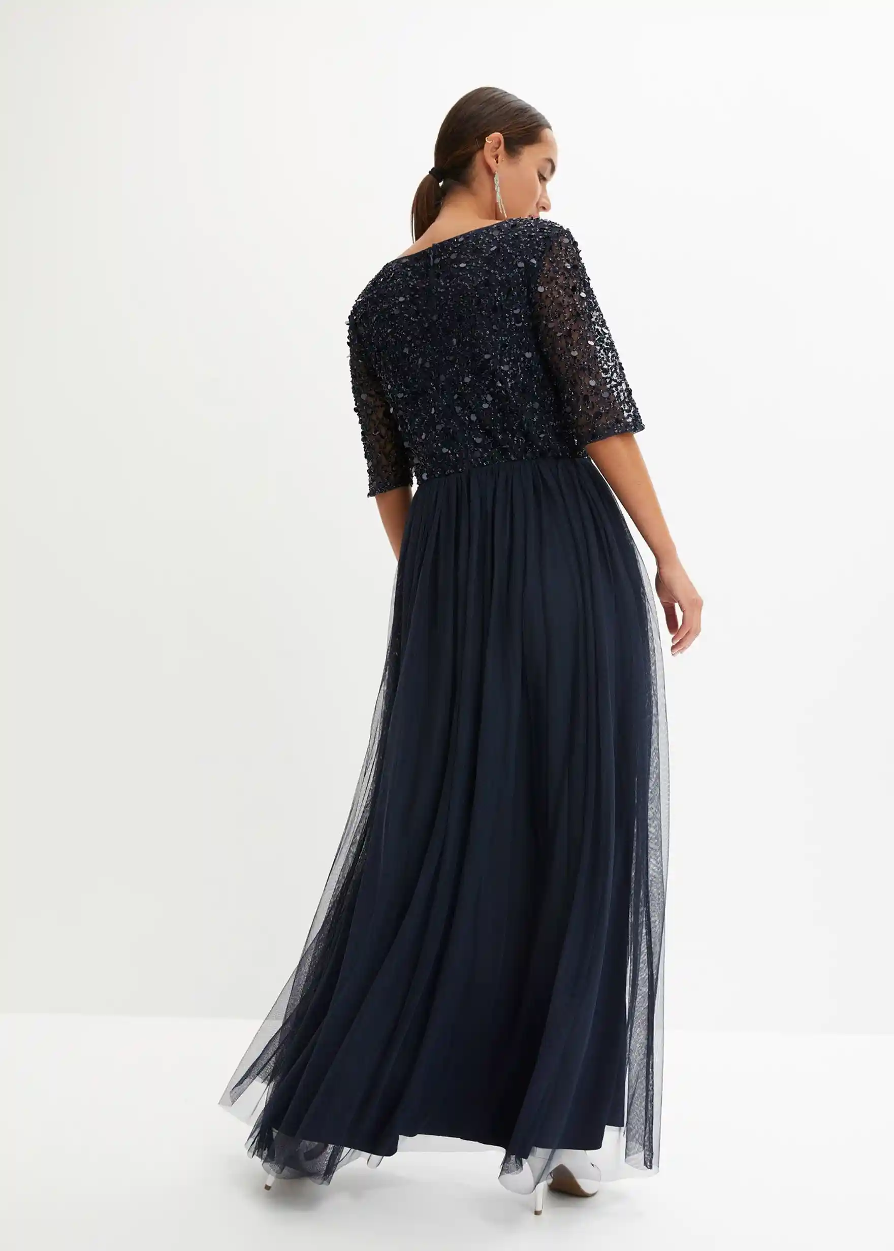Abendkleid aus zartem Tüll mit Paillettenstickerei - dunkelblau