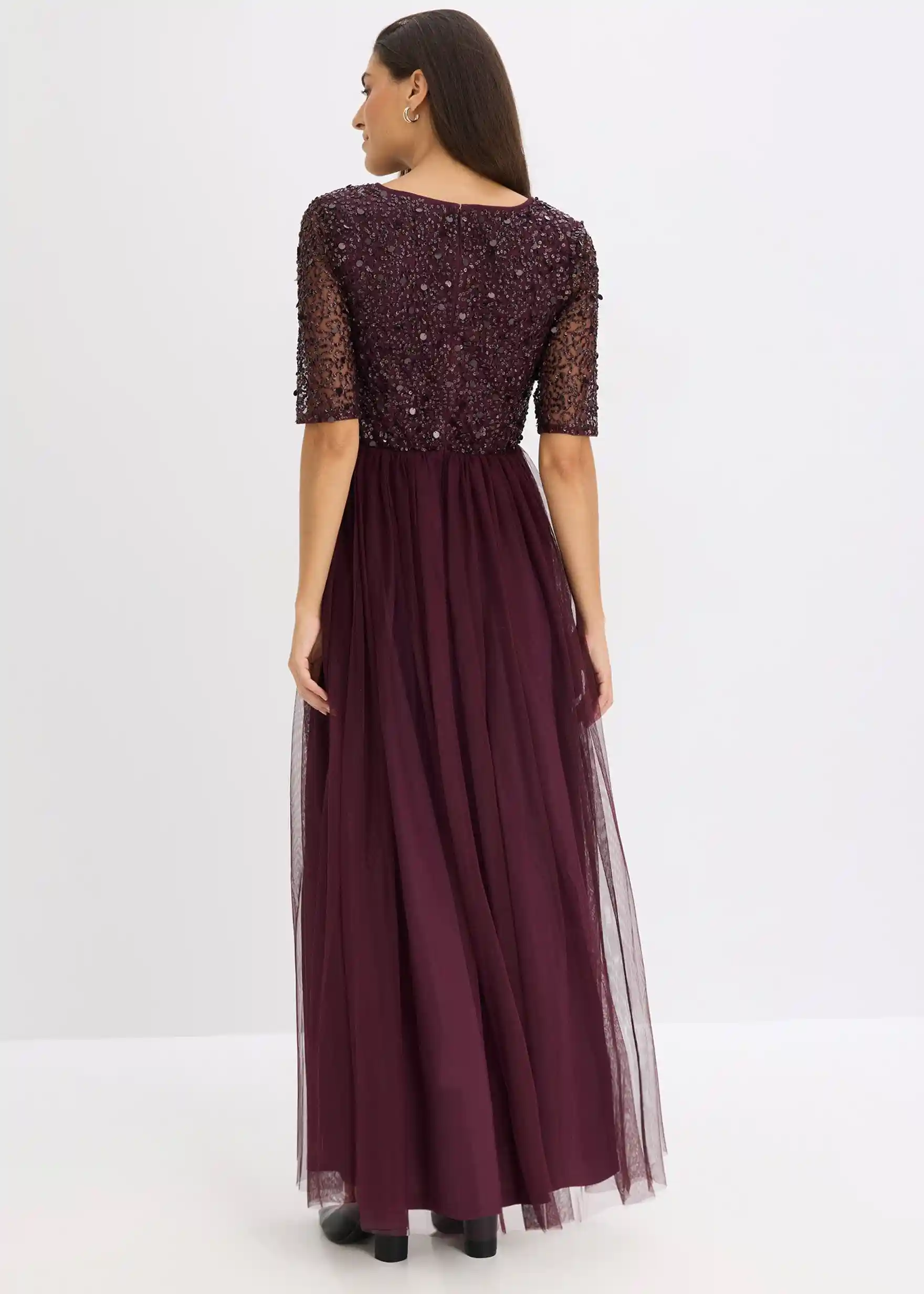 Abendkleid aus zartem Tüll mit Paillettenstickerei - weinrot