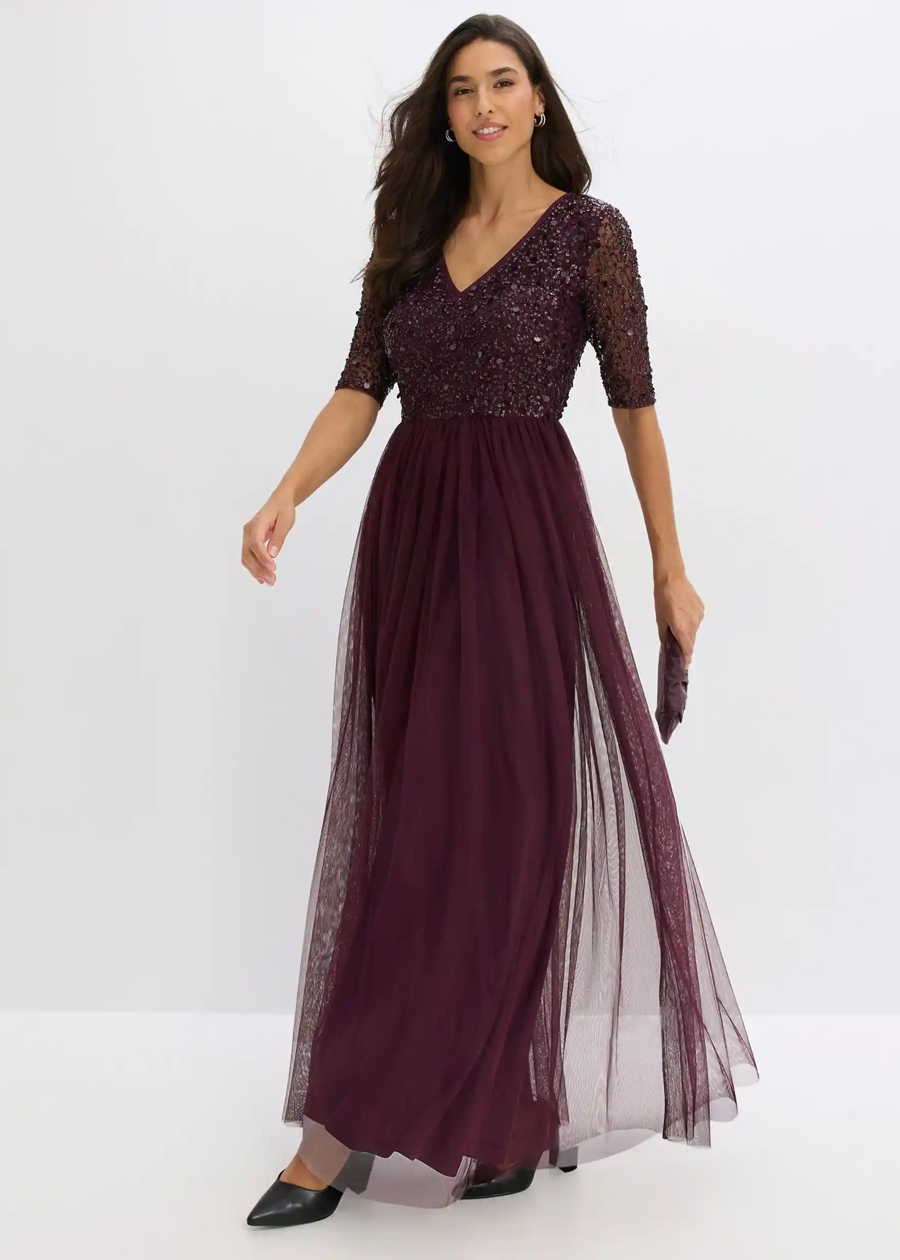 Abendkleid aus zartem Tüll mit Paillettenstickerei - weinrot