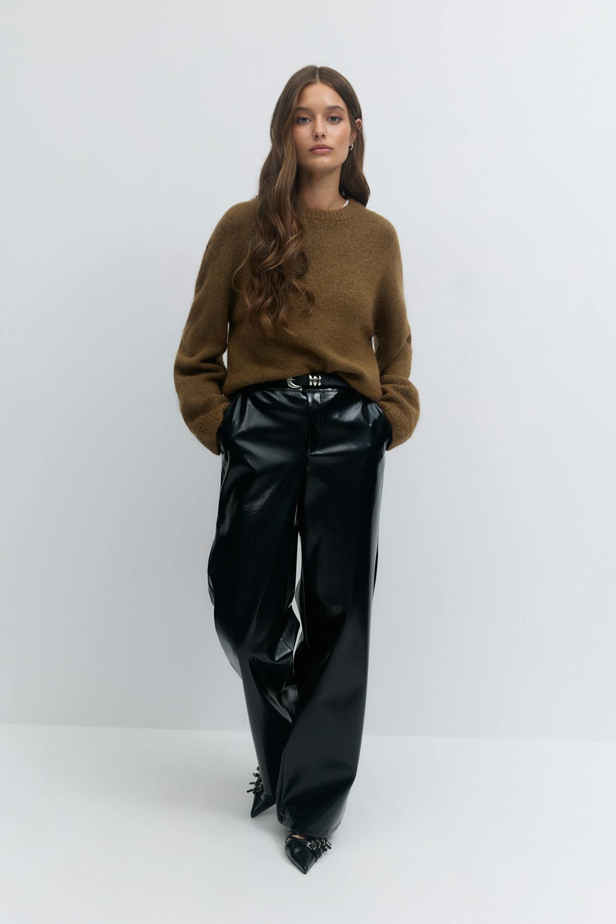 Crew neck knitted sweater - Brown