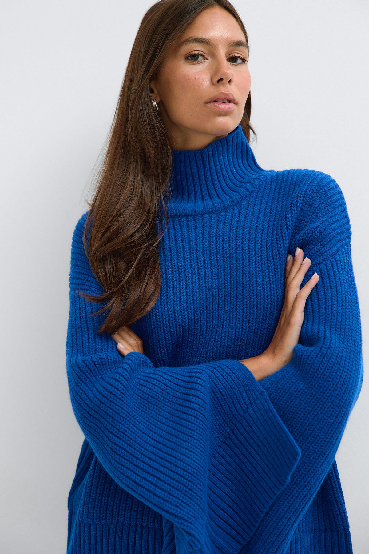 Knitted turtleneck sweater - Blue