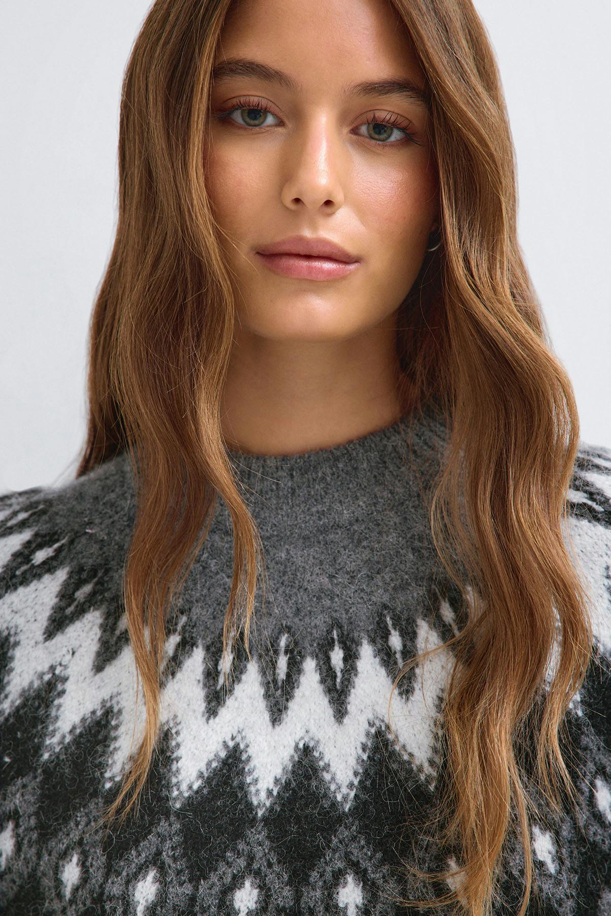 Jacquard knitted sweater - Grey