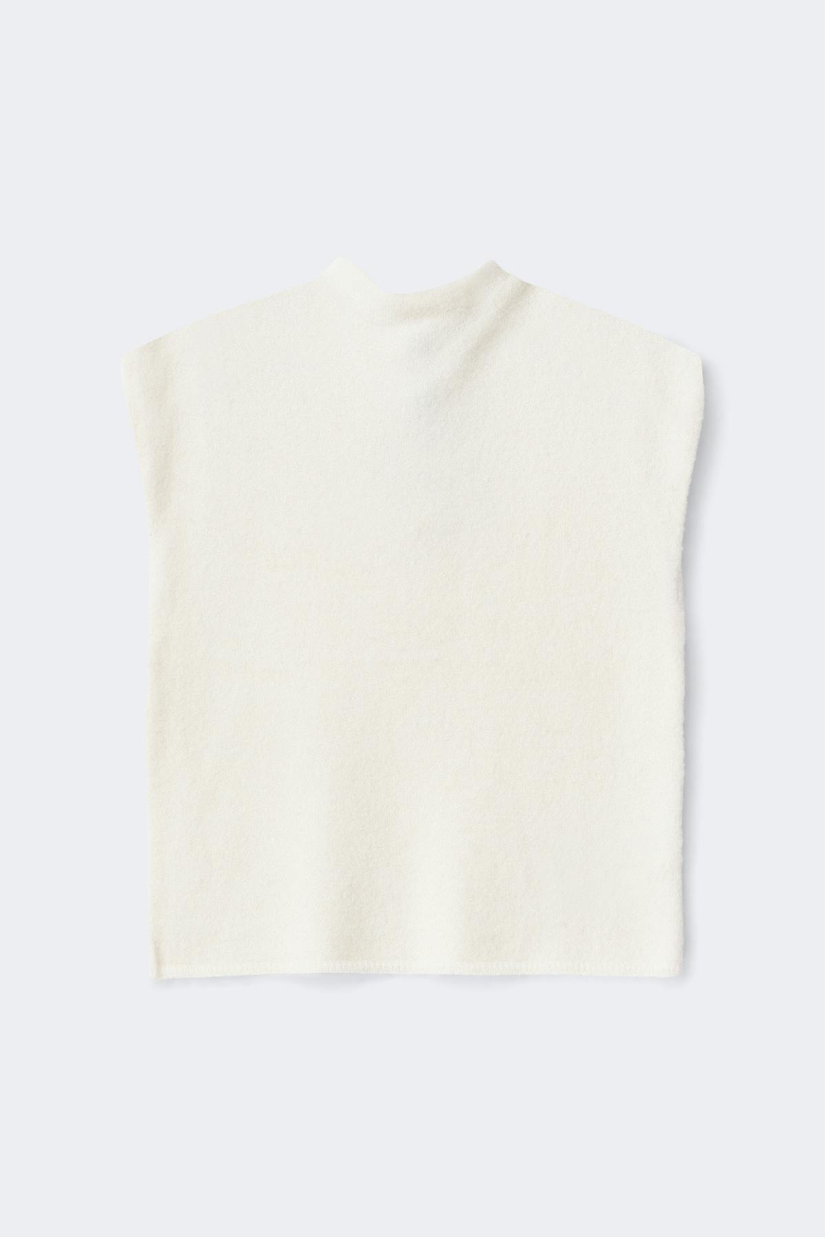 Knitted funnel neck top - White