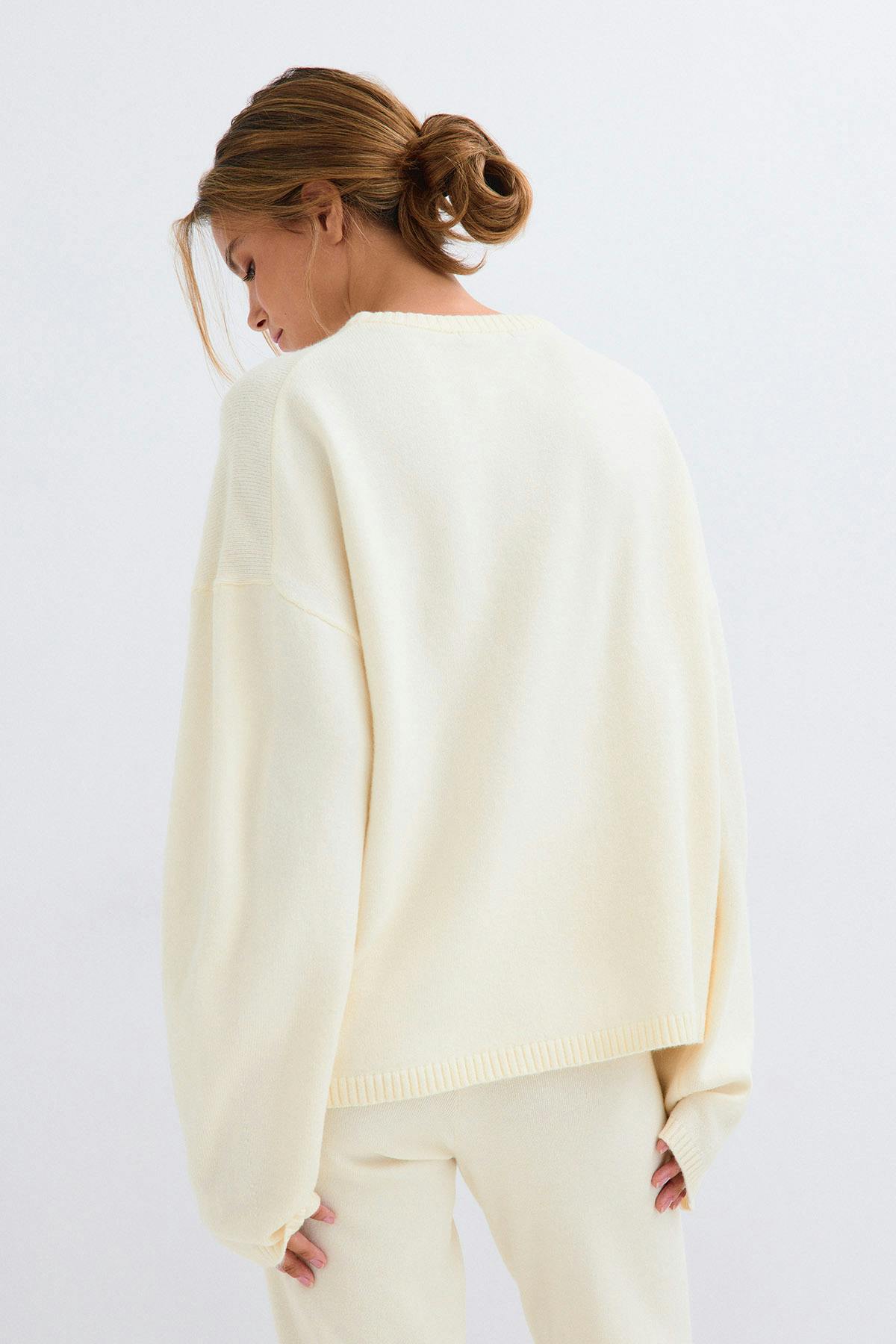 Knitted loungewear sweater - White