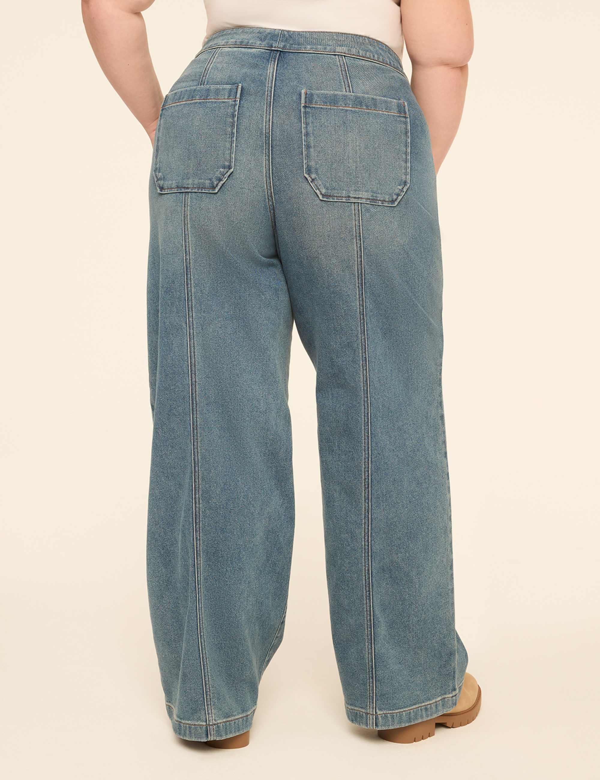 Signature Fit High-Rise Wide Leg Utility Jean