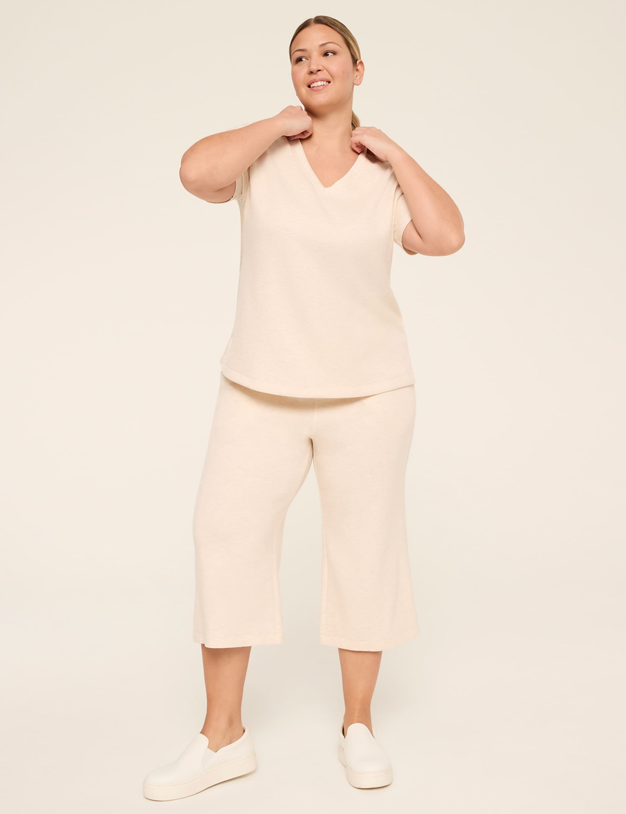 LIVI Journey Relaxed Straight Crop Pant