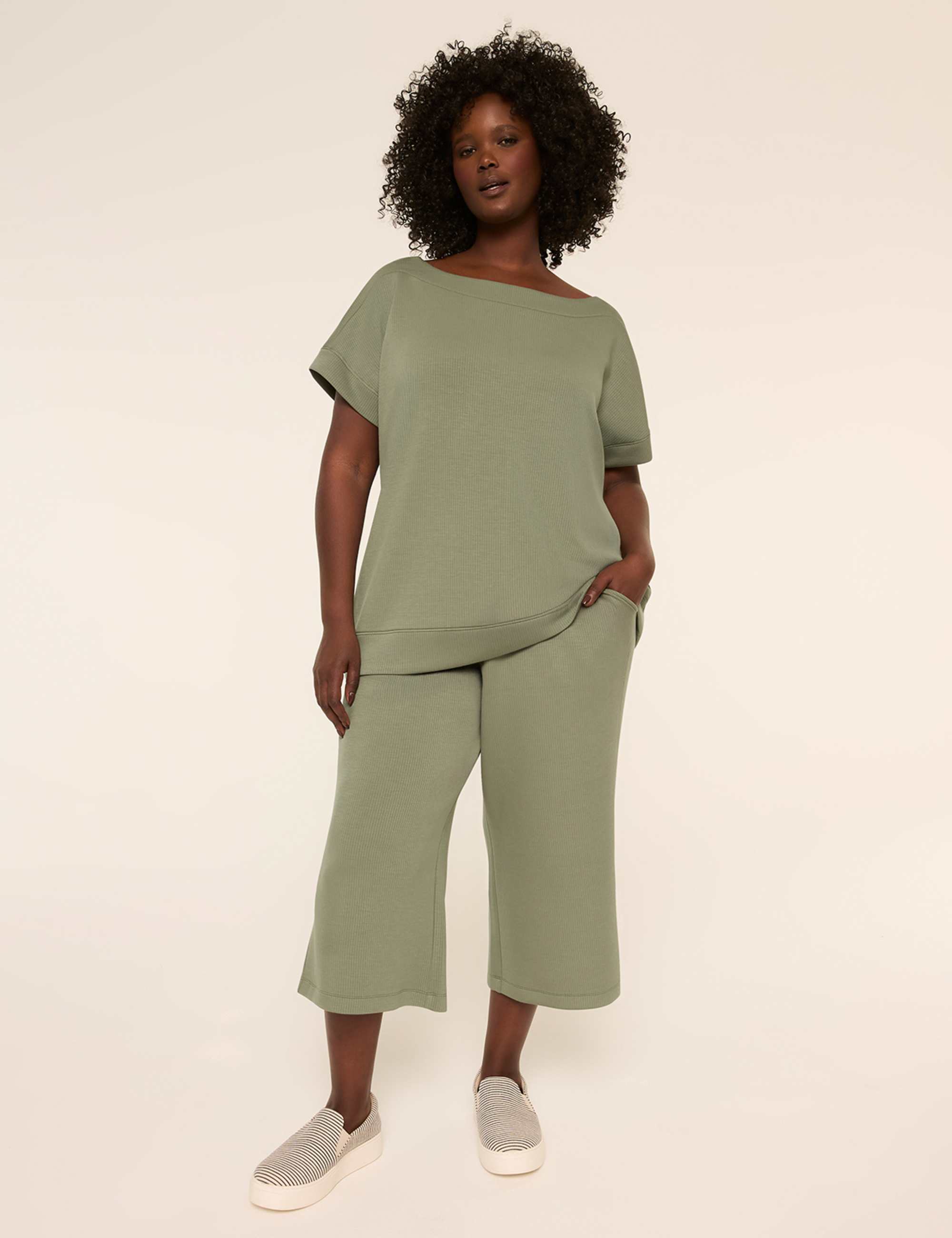 LIVI Ribbed Journey Relaxed Straight Crop Pant