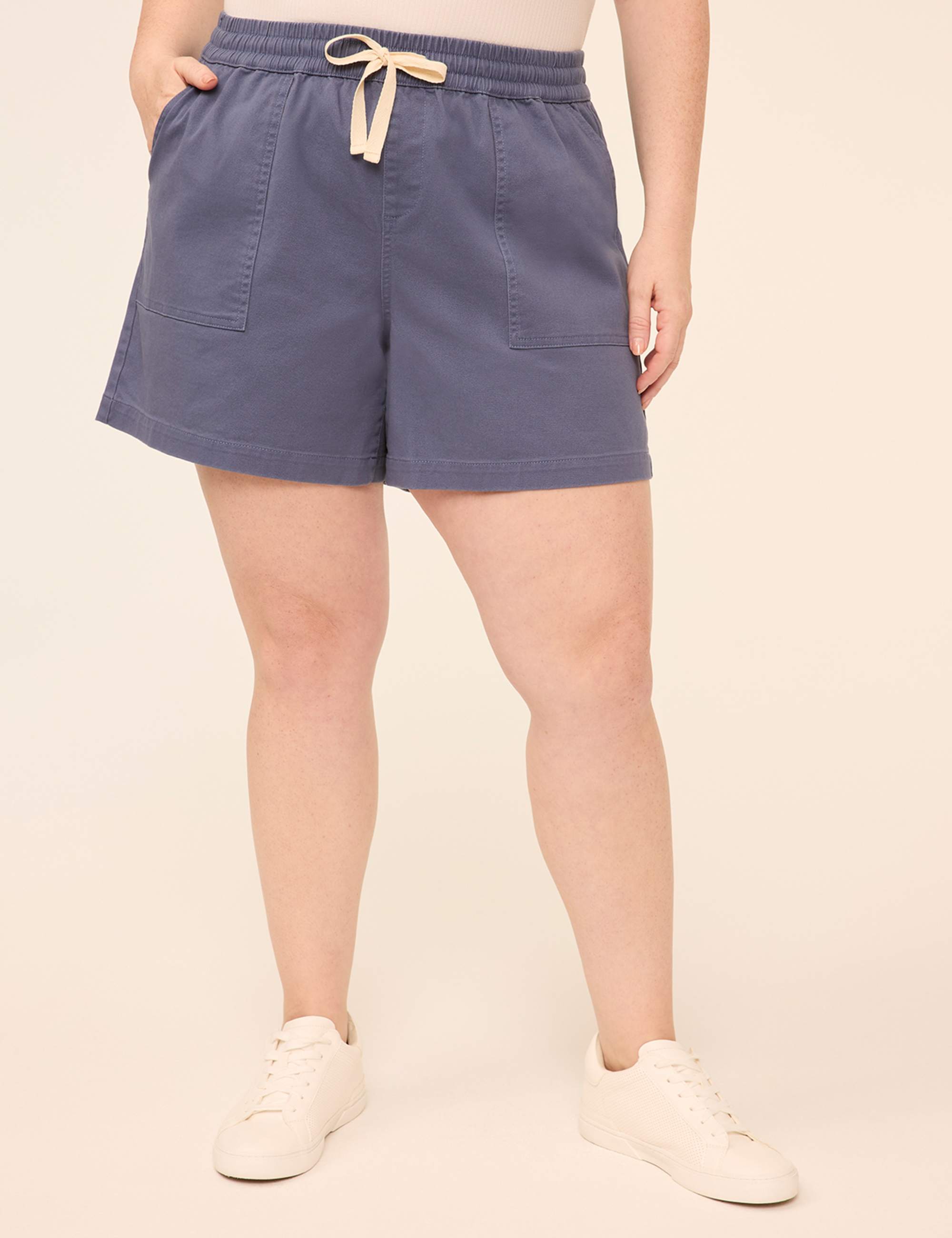 Relaxed Pull-On 5” Short