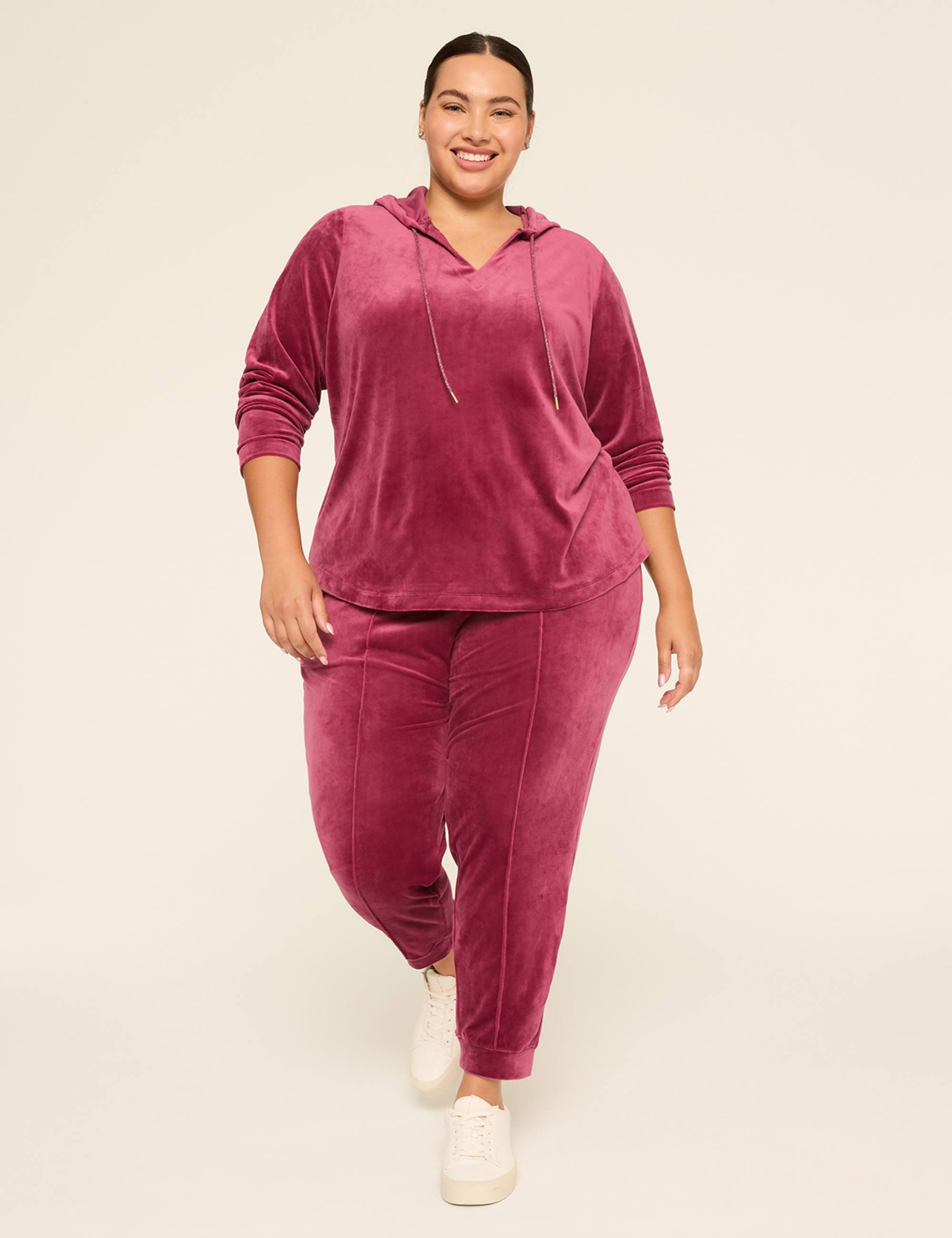 LIVI Velour Jogger
