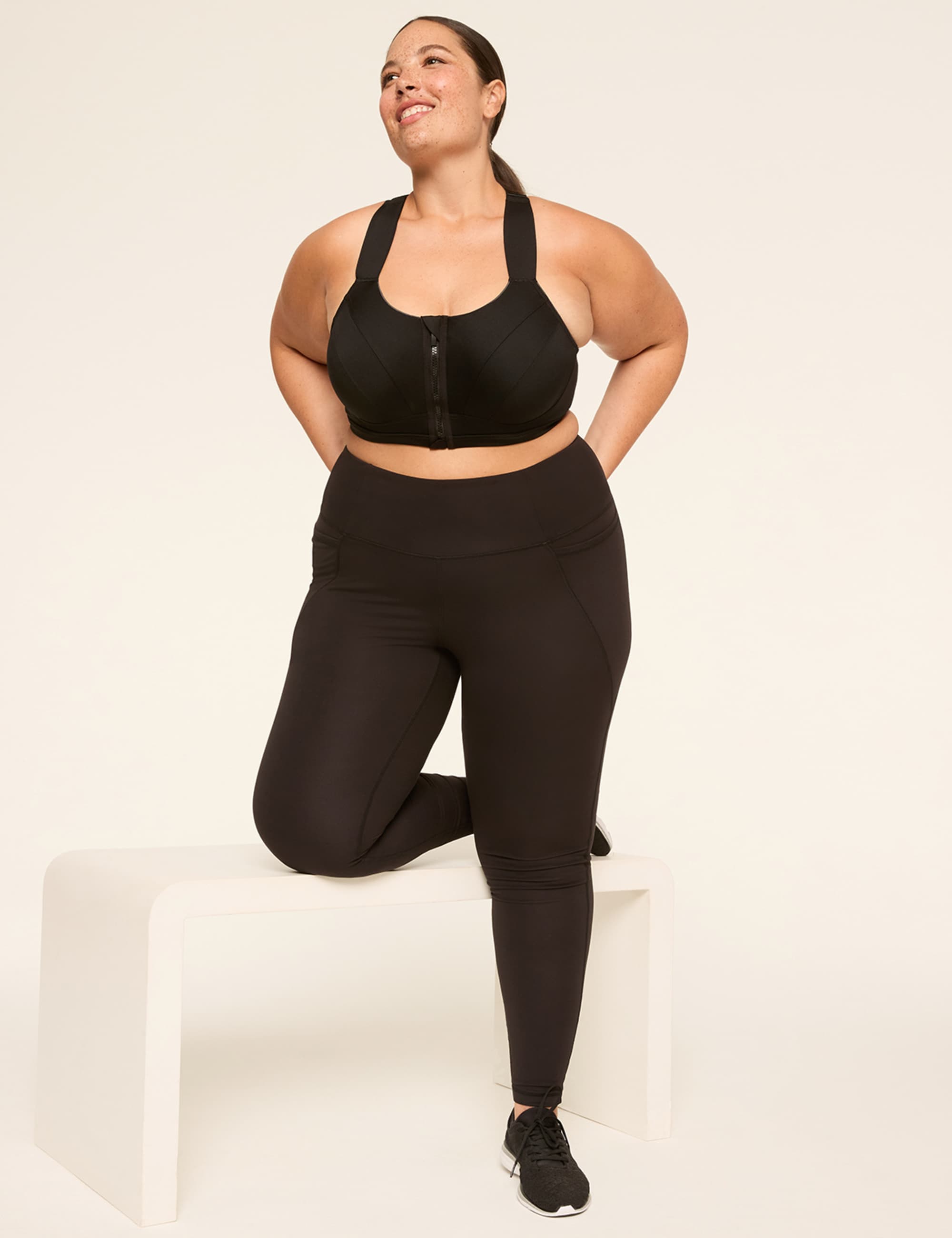 LIVI Max Support Comfort Zip-Front Sports Bra