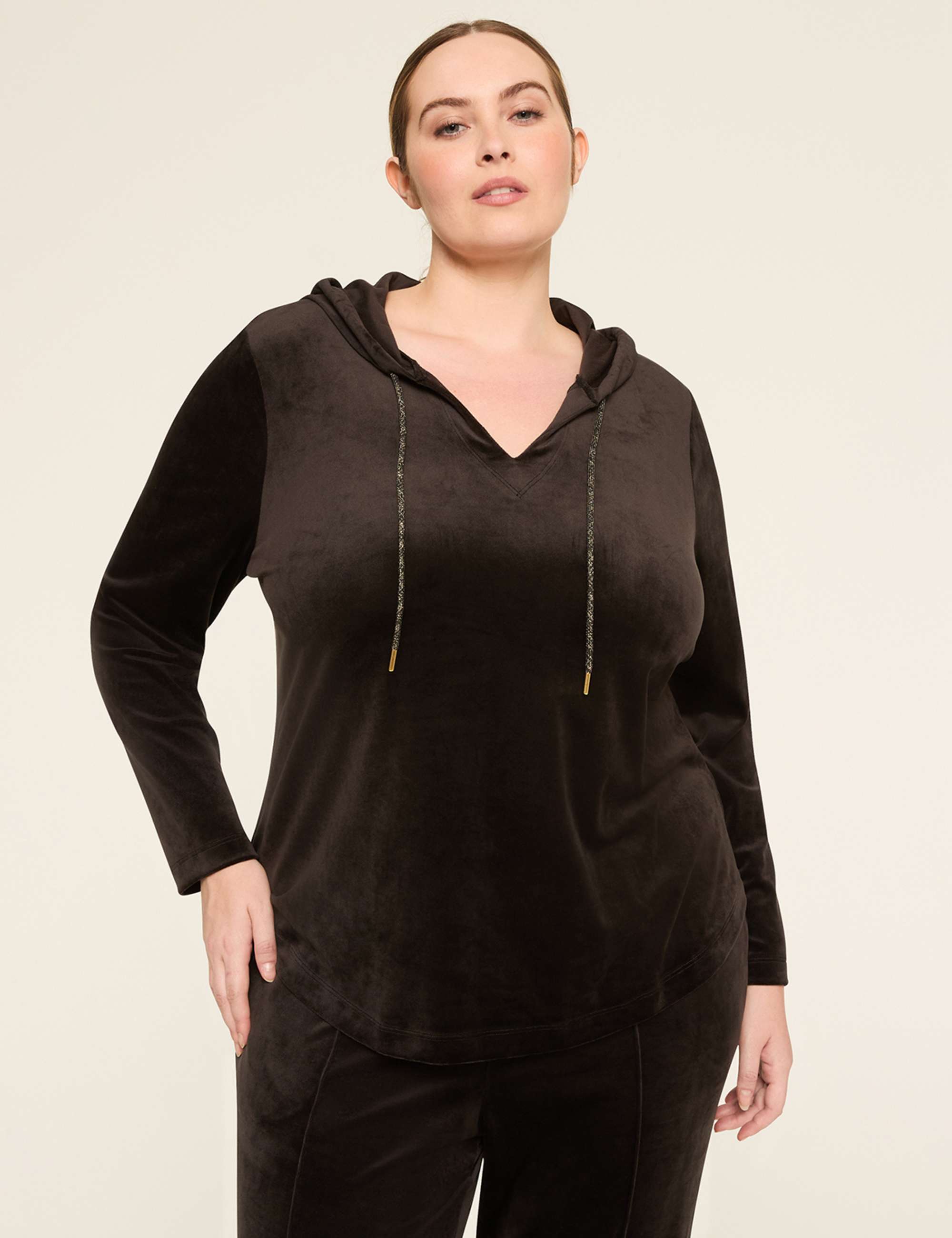 LIVI V-Neck Velour Hoodie