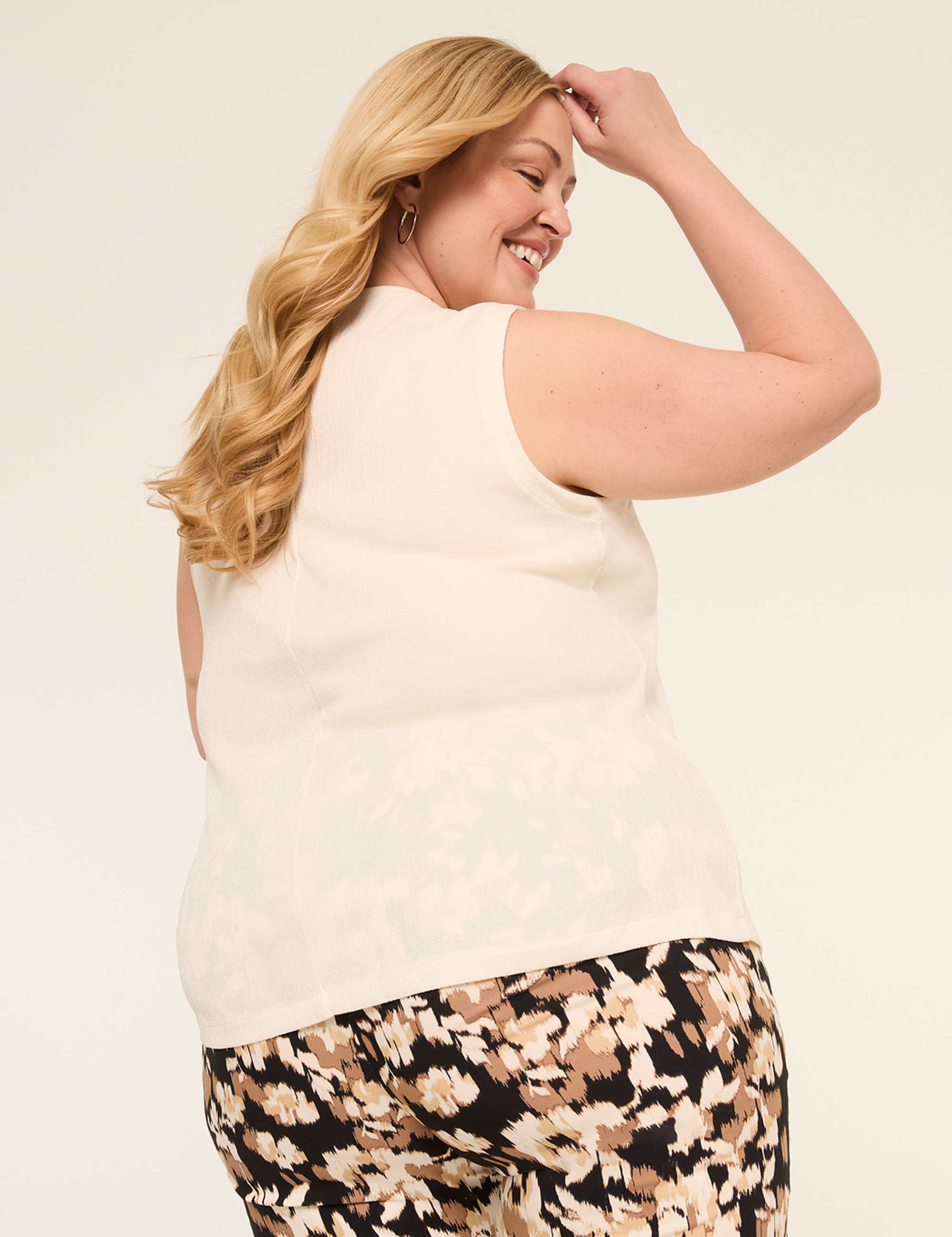 Sleeveless Crinkle Wrap Top
