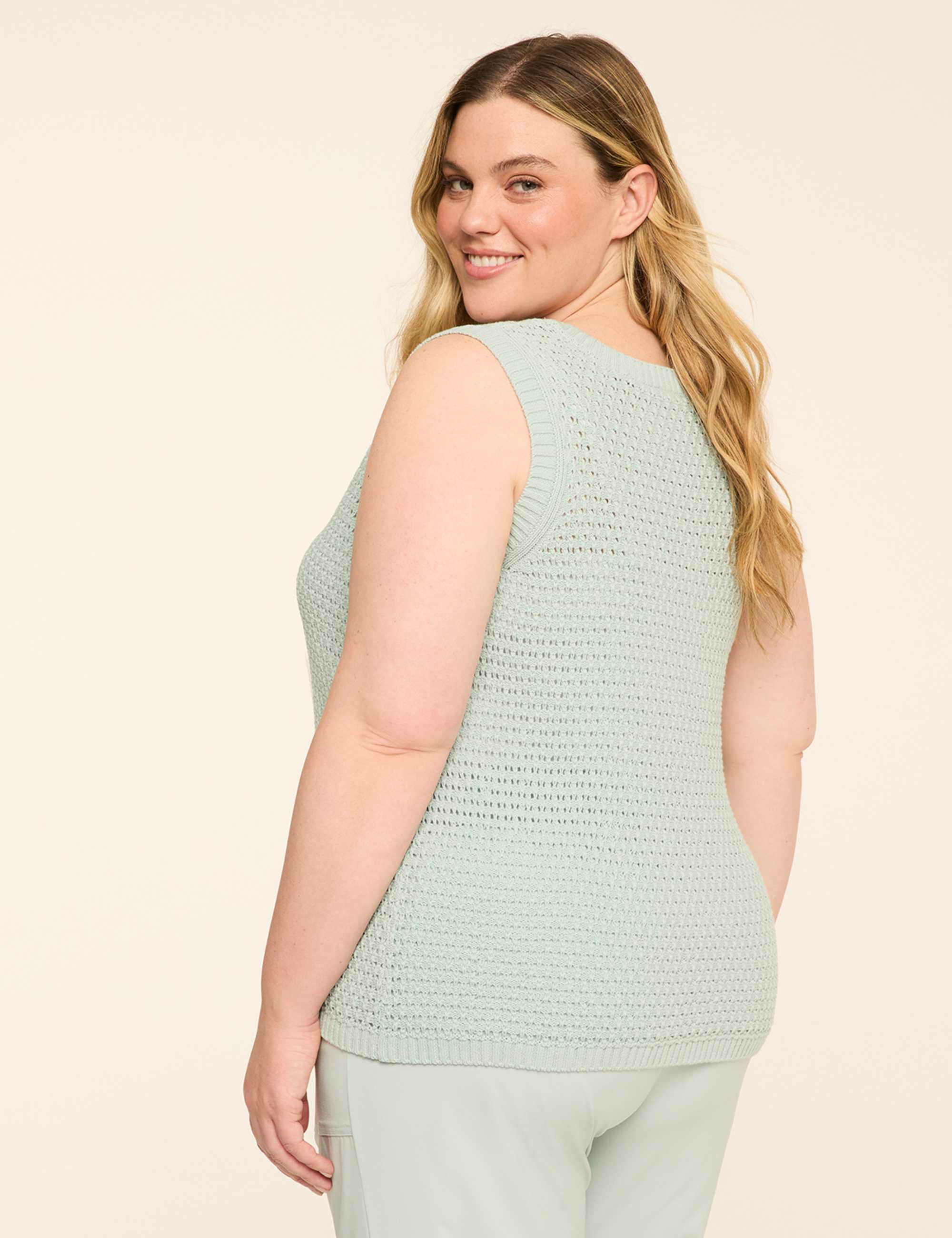 LIVI Textured Sweater Tank