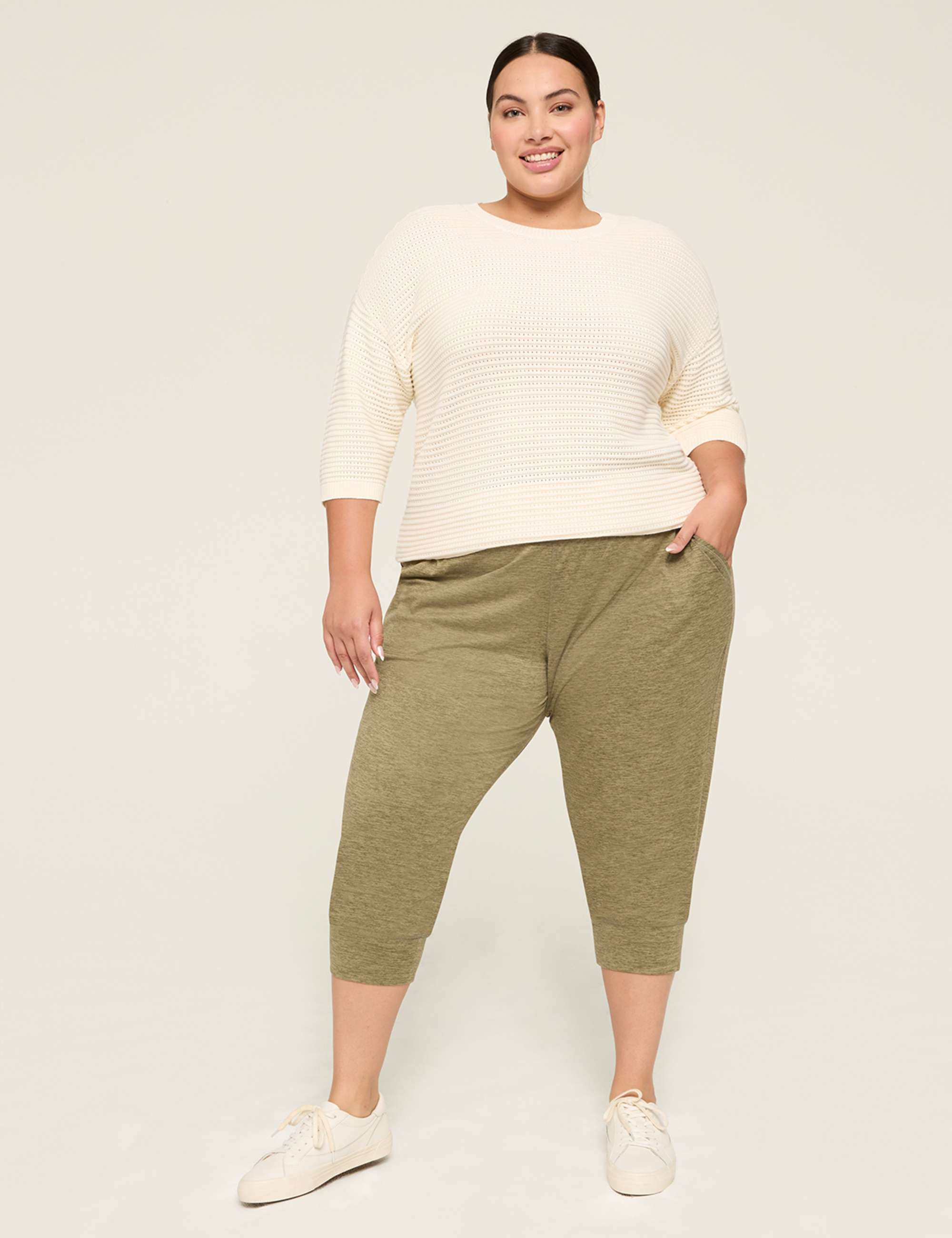 LIVI Soft Capri Jogger