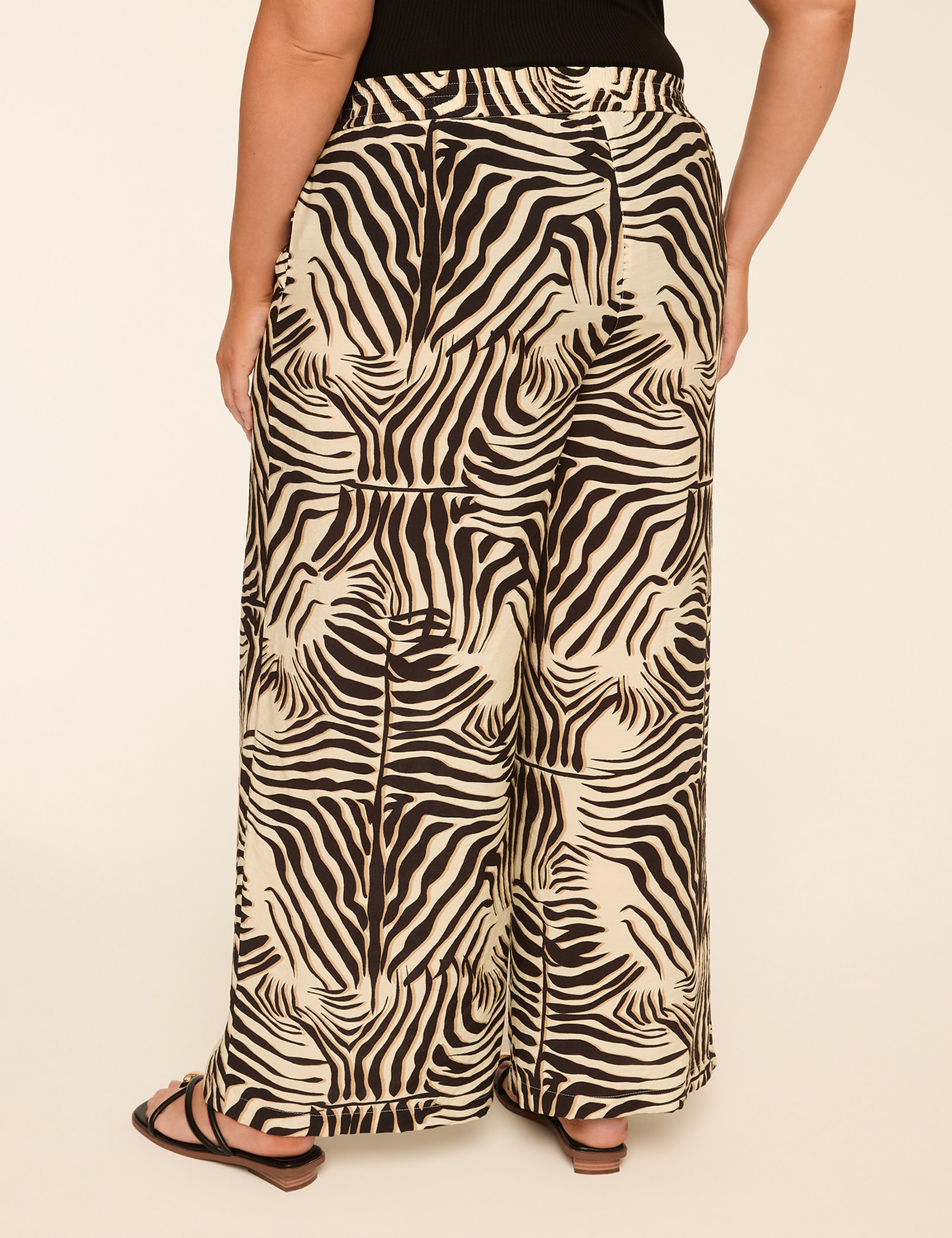 Pull-On Printed Wide Leg Pant