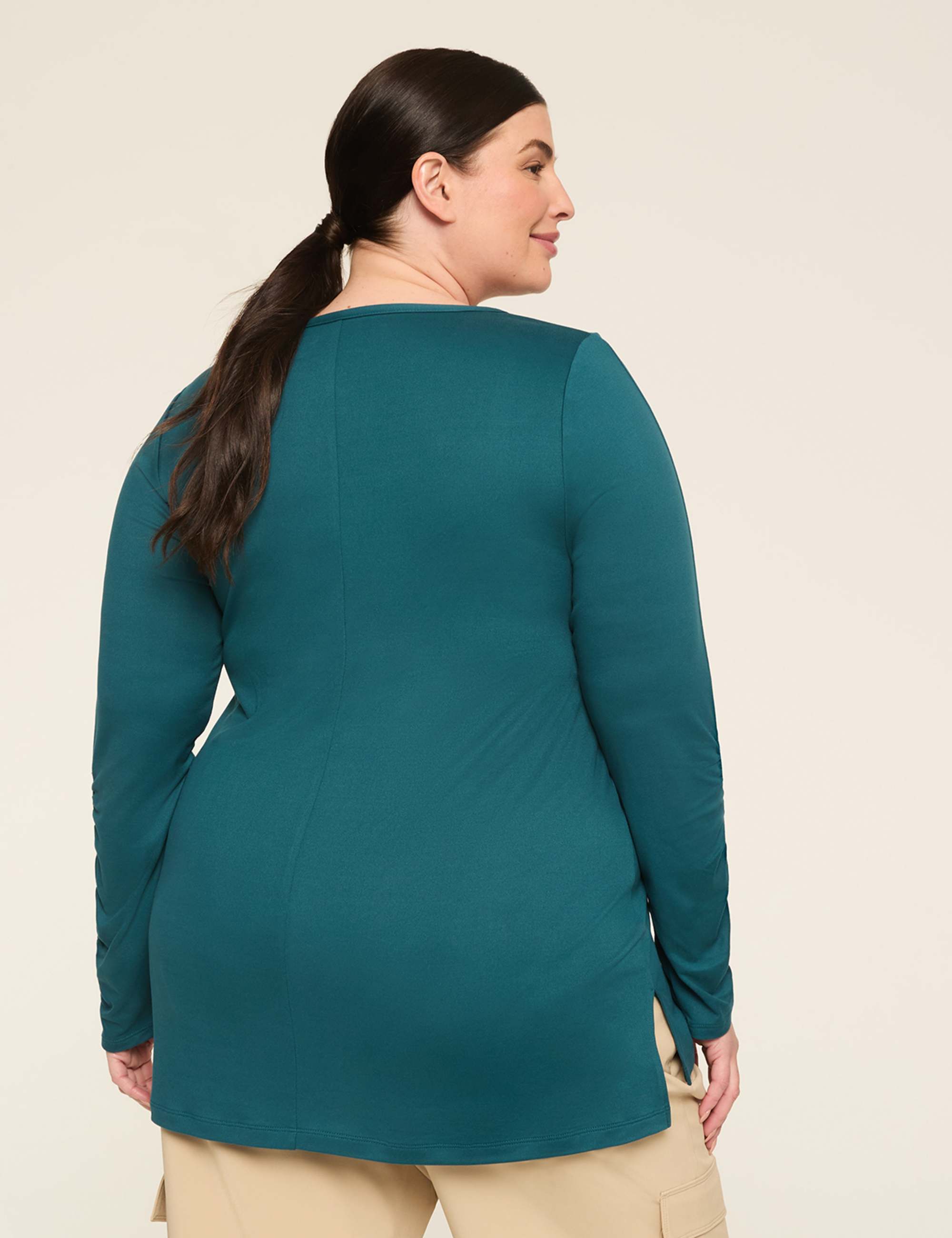 LIVI Soft Ruched-Sleeve Tunic