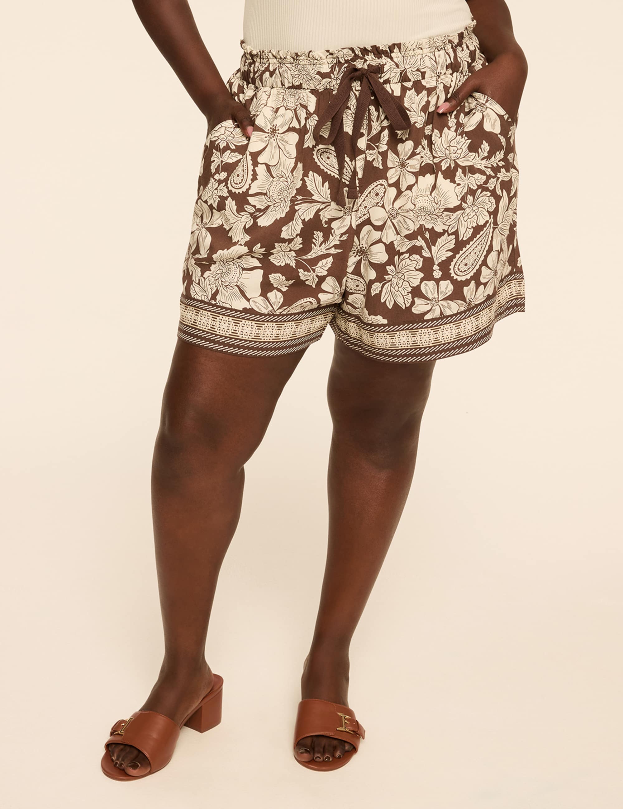 Printed Relaxed Pull-On 5.5” Short