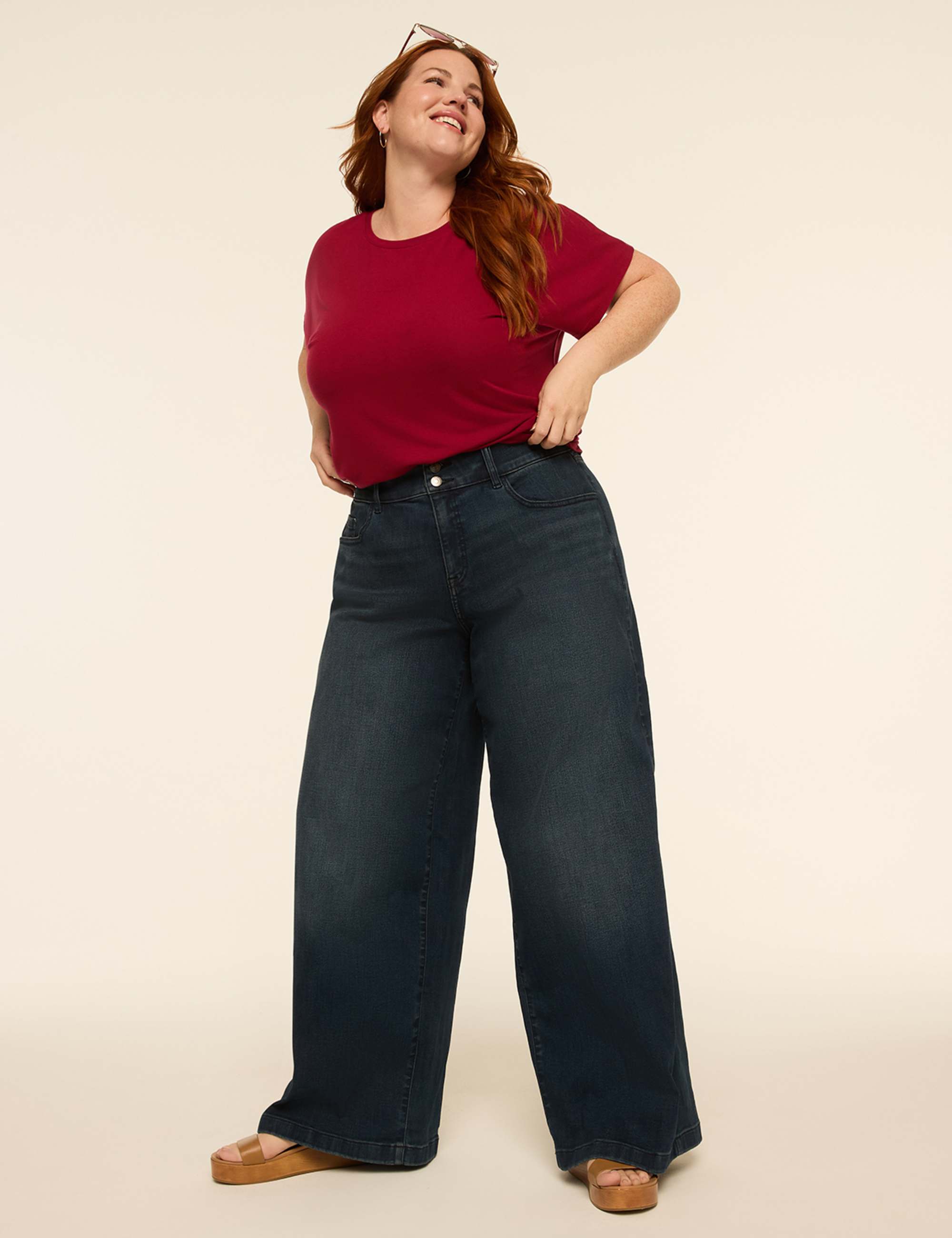 Fit High-Rise Wide Leg Jean