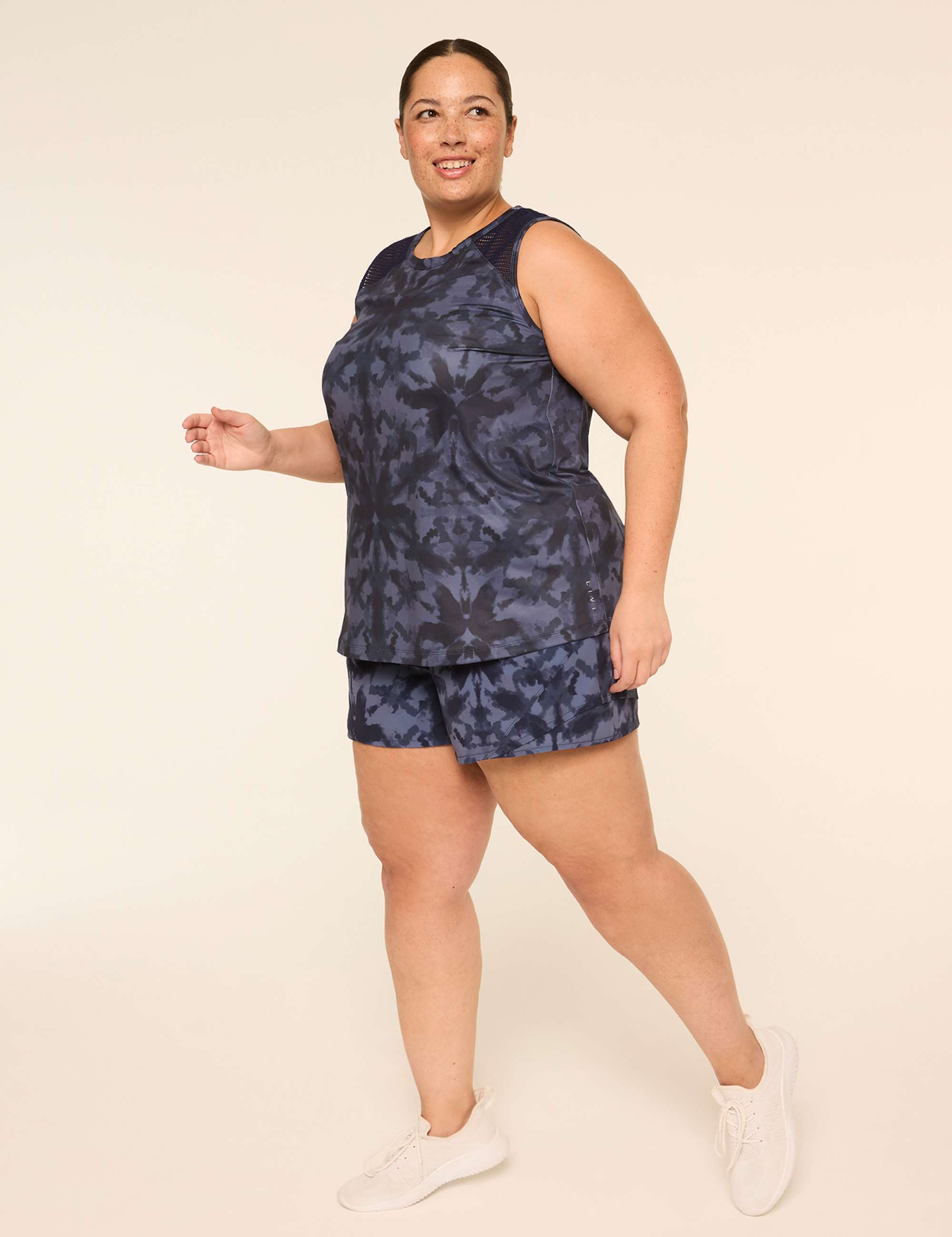 LIVI Stretch Woven Short