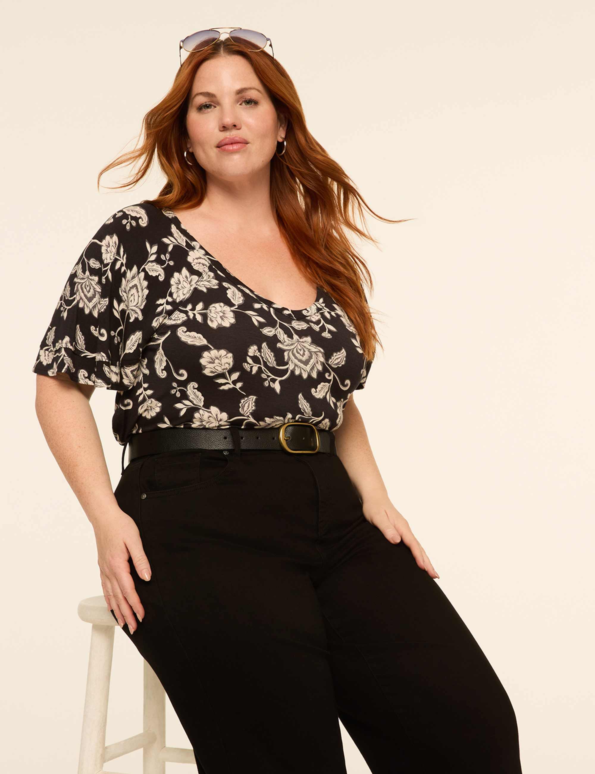 DreamFeel Double Flutter-Sleeve V-Neck Top