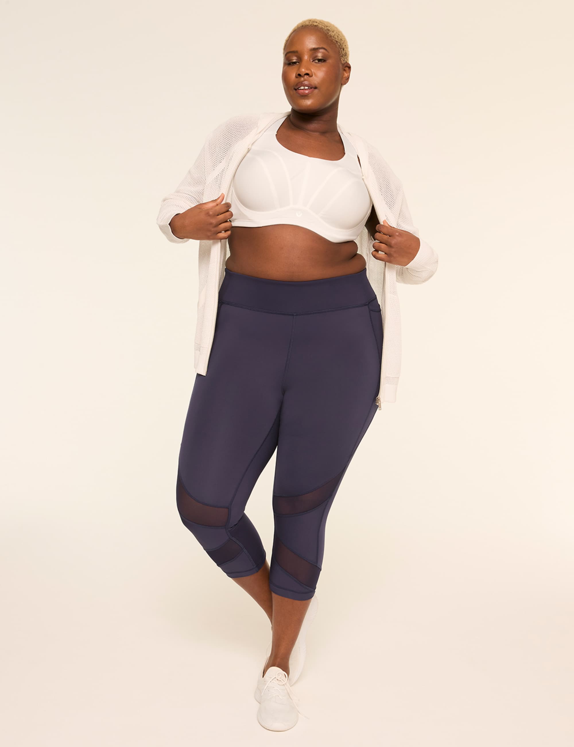 LIVI Go-Getter Wicking Mesh-Detail 21" Capri Legging
