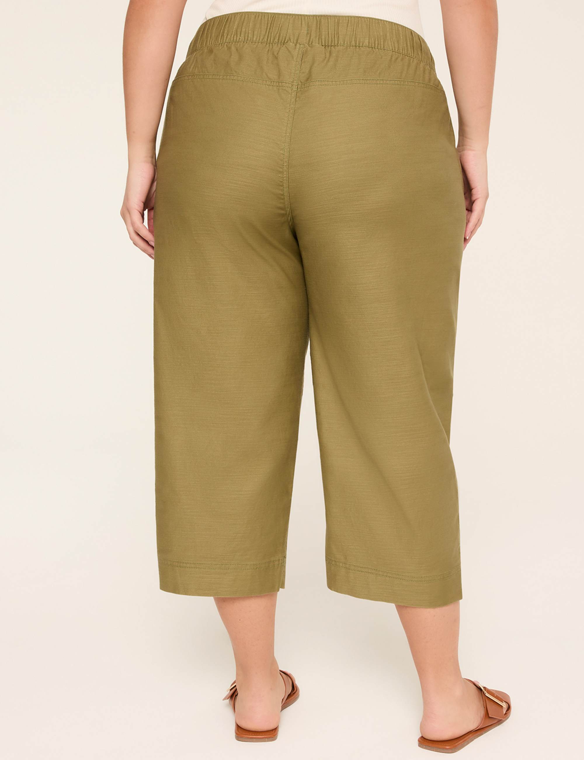 Slub Pull-On Capri Pant