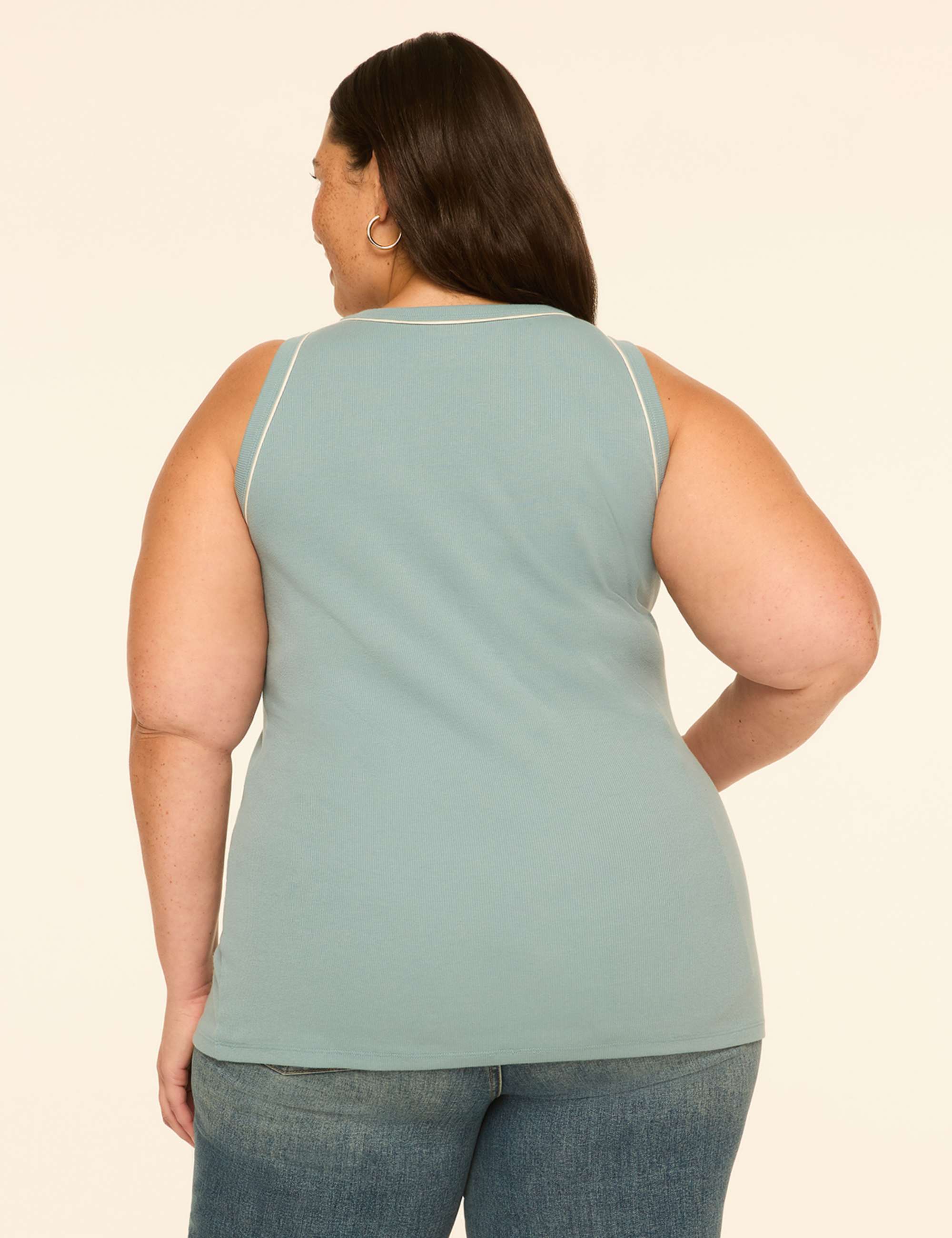 Scoop-Neck Rib Tank