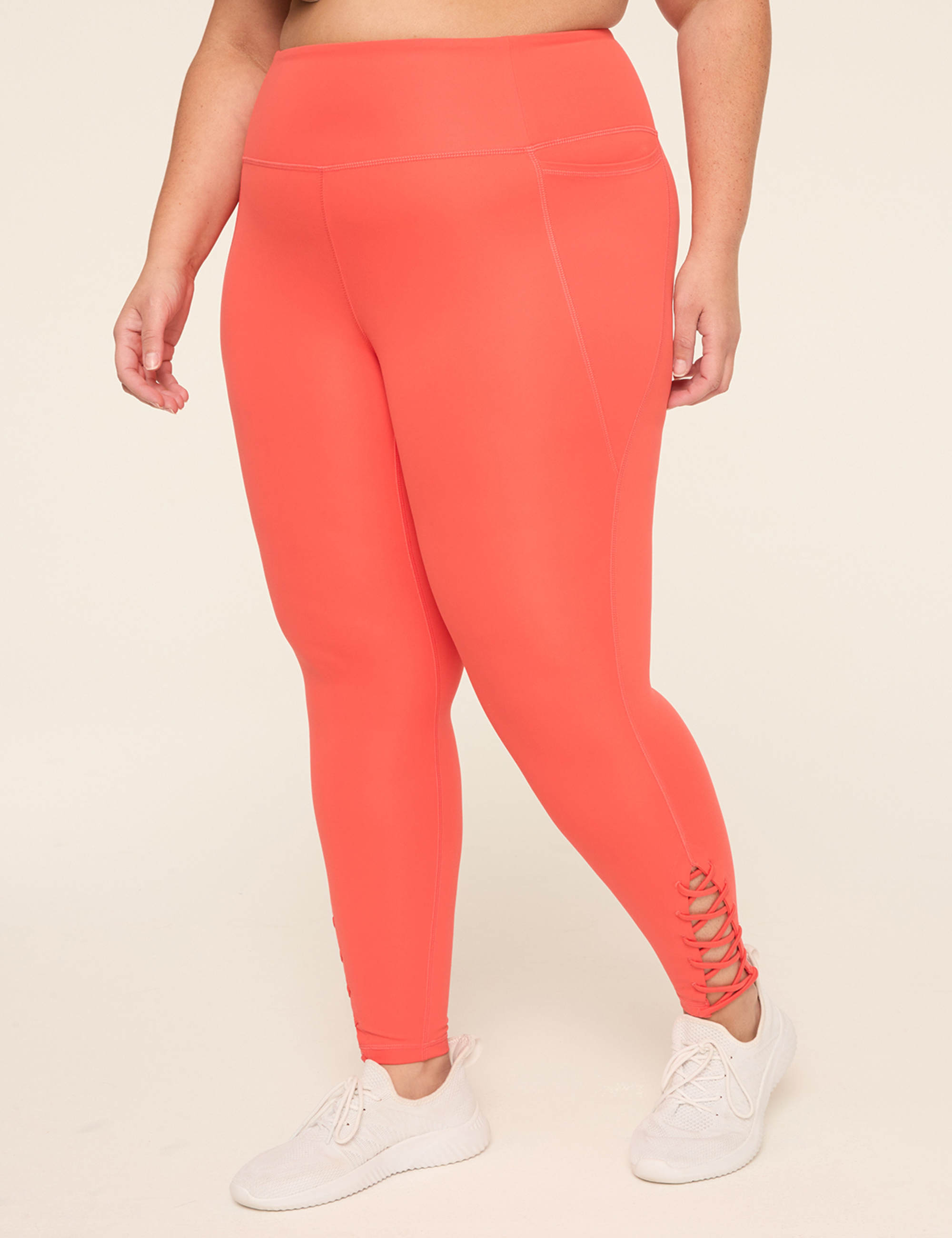 LIVI Soft Macrame-Detail Legging