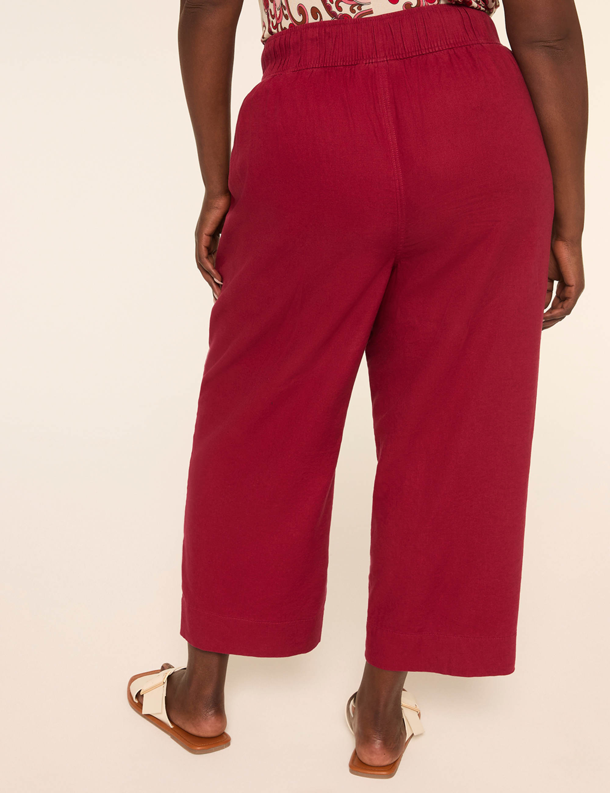 Linen-Blend Pull-On Straight Capri Pant
