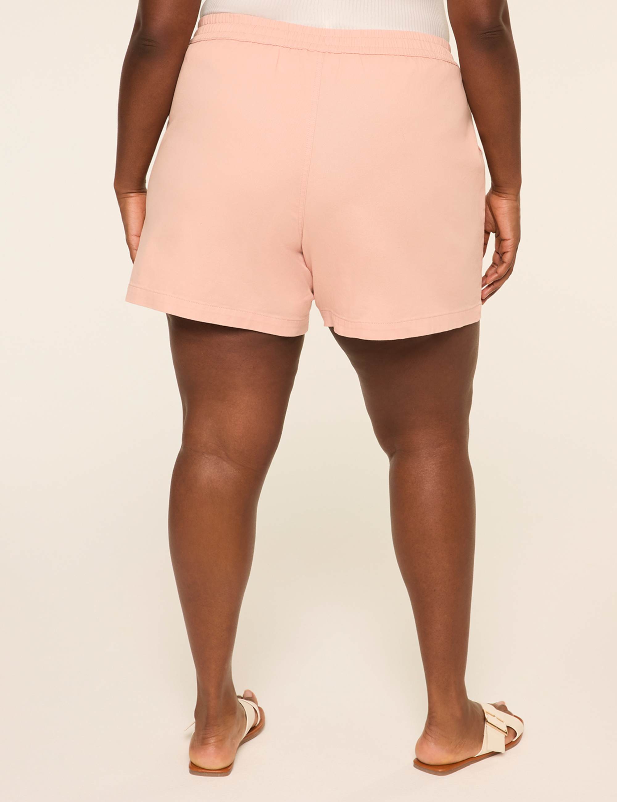 Relaxed Pull-On 5” Short