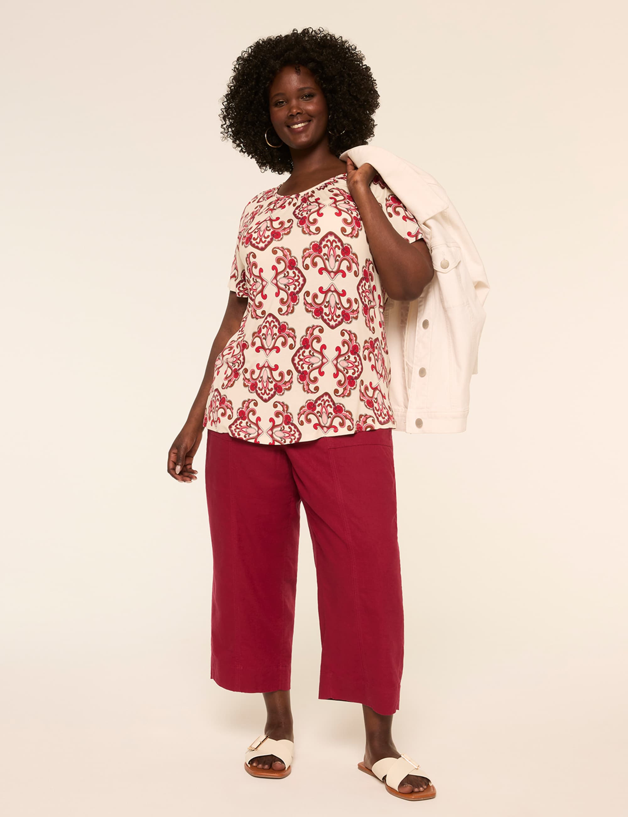 Linen-Blend Pull-On Straight Capri Pant