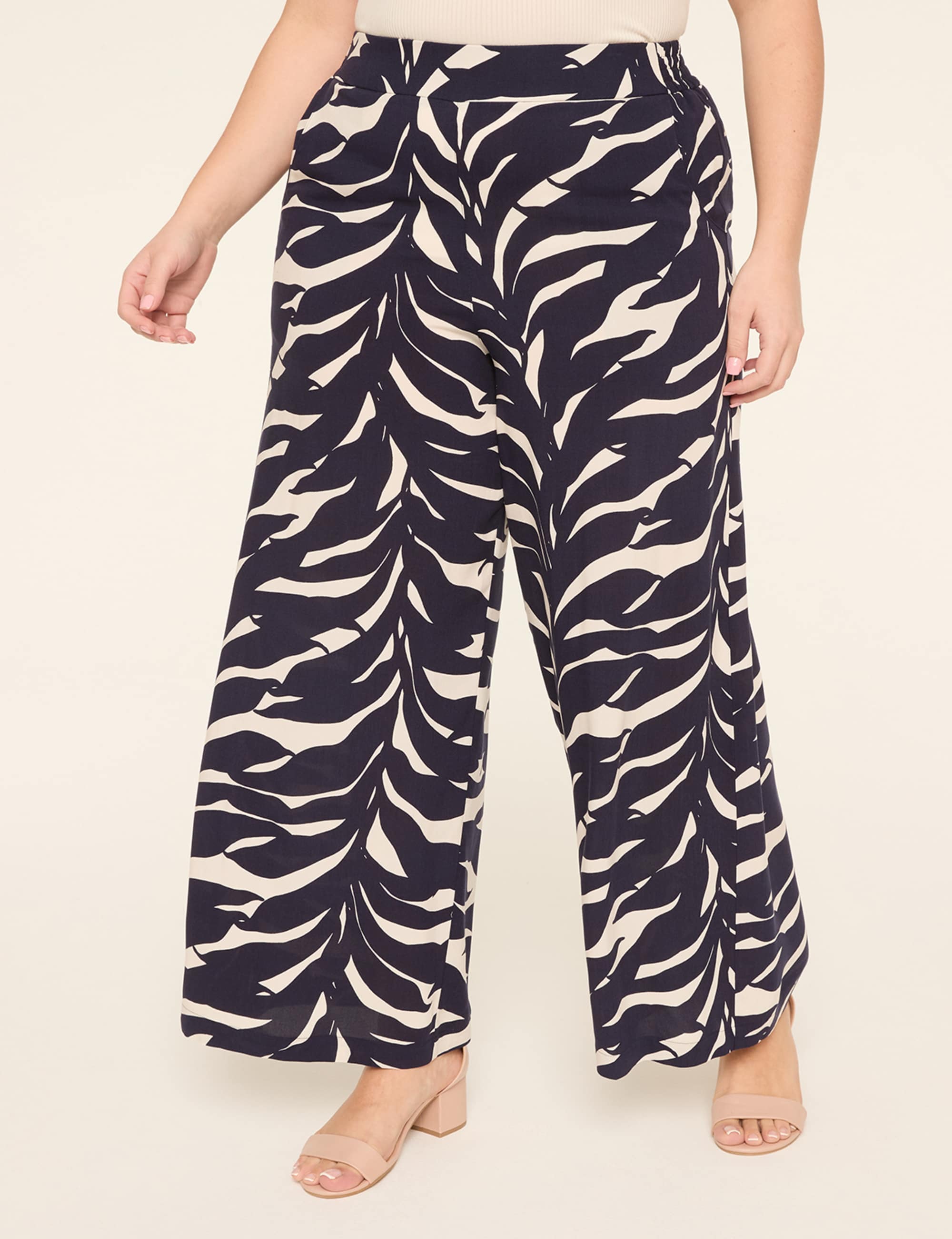 Pull-On Printed Wide Leg Pant
