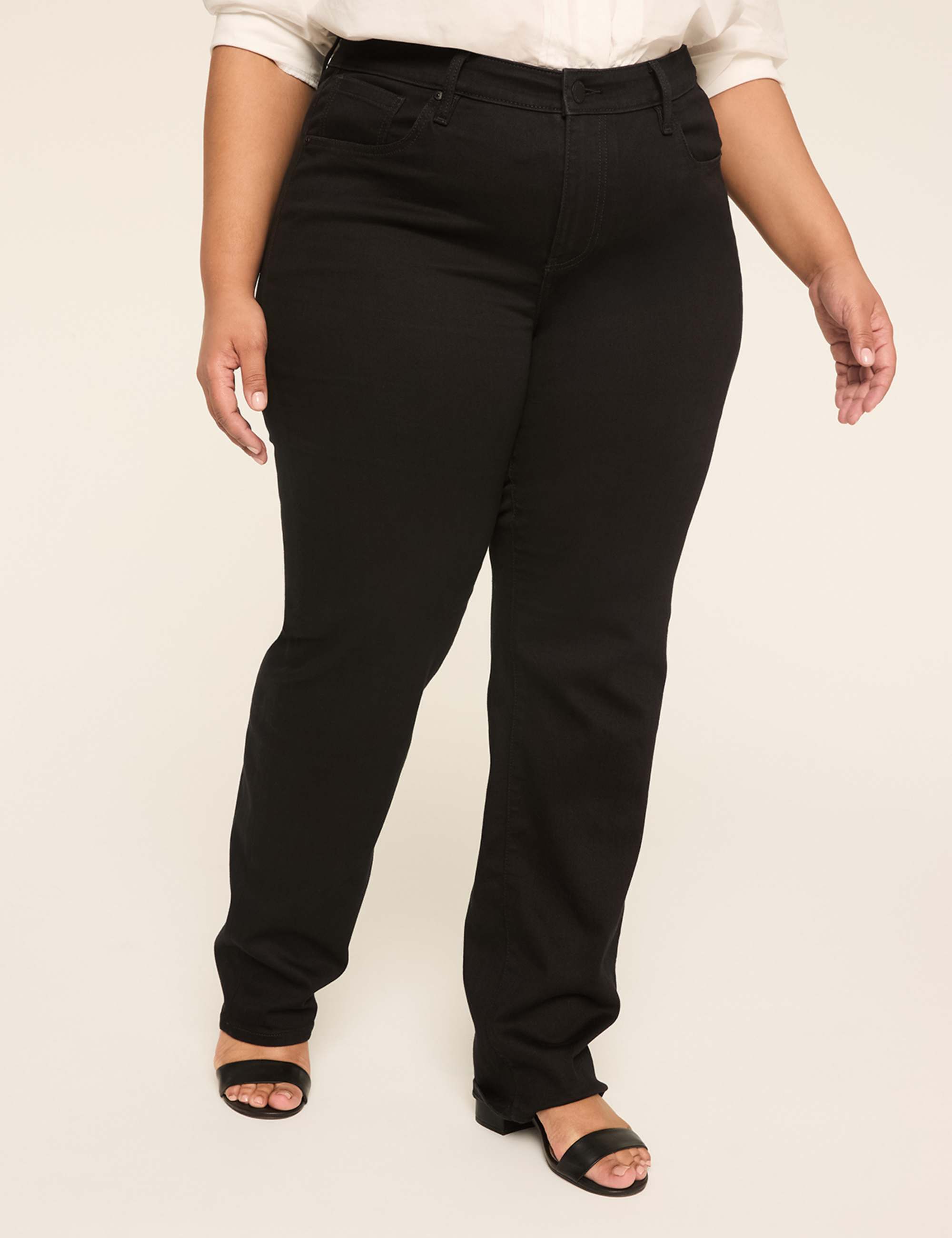 Signature Fit Straight Leg Jean