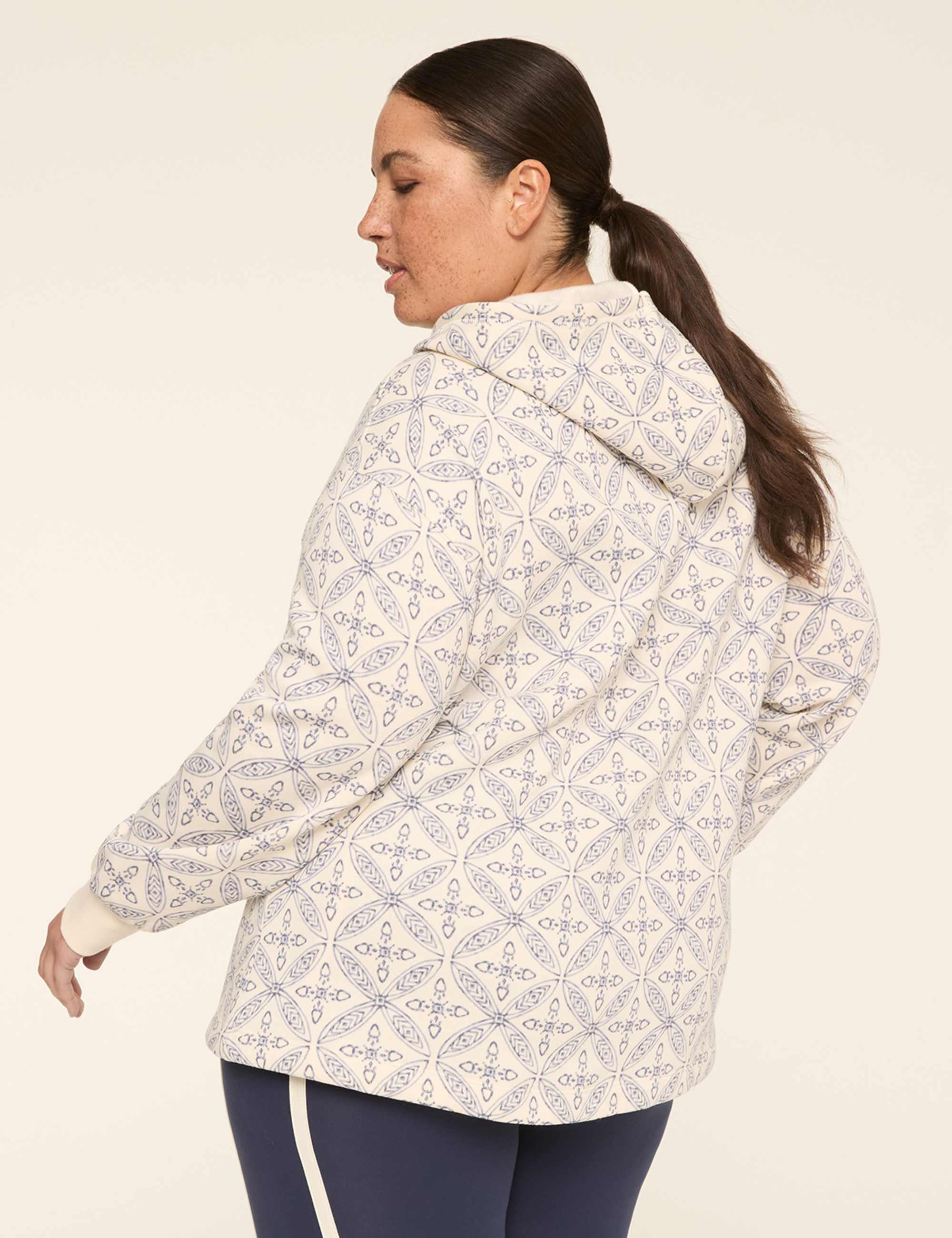 LIVI Fleece Hoodie Sweatshirt