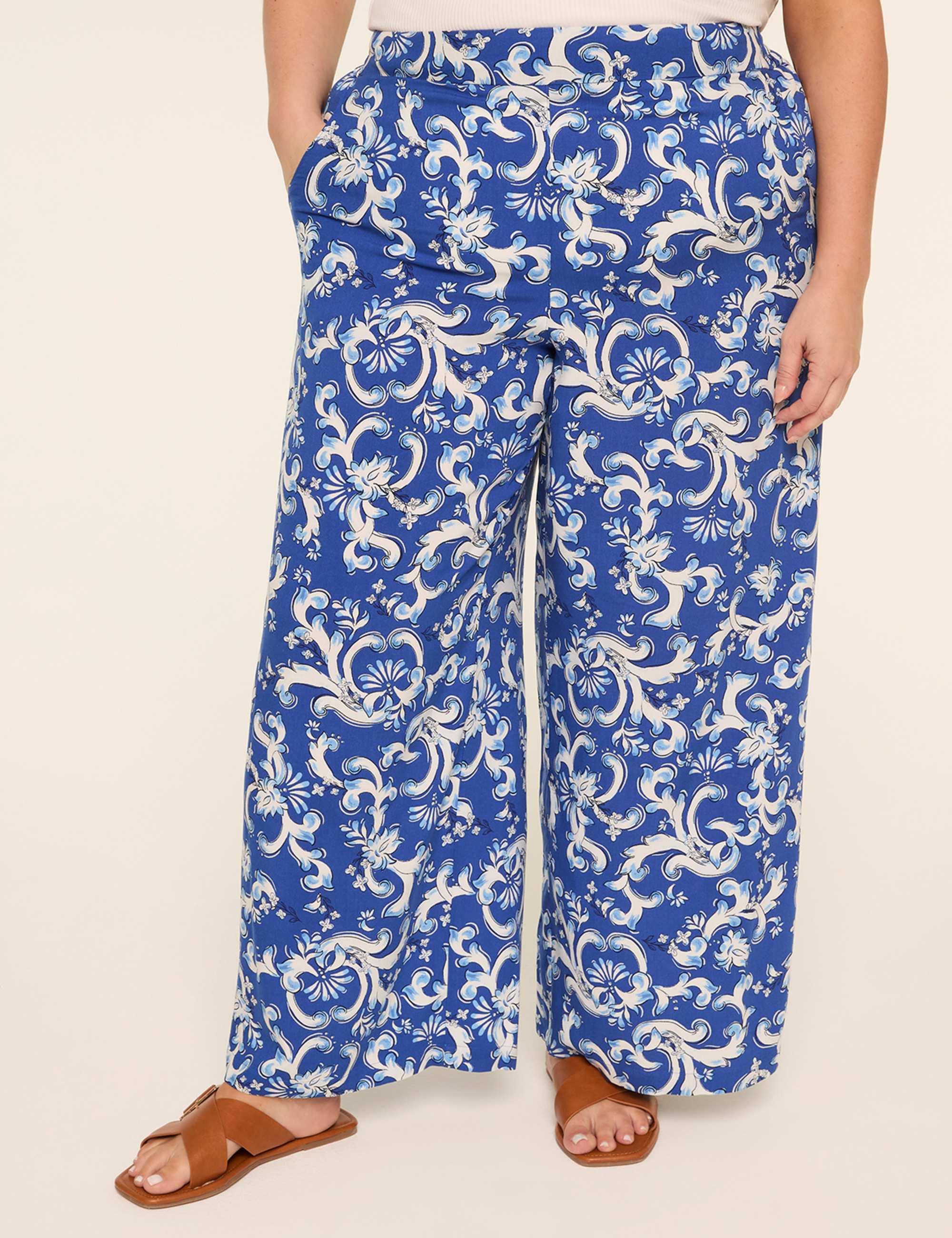 Pull-On Printed Wide Leg Pant