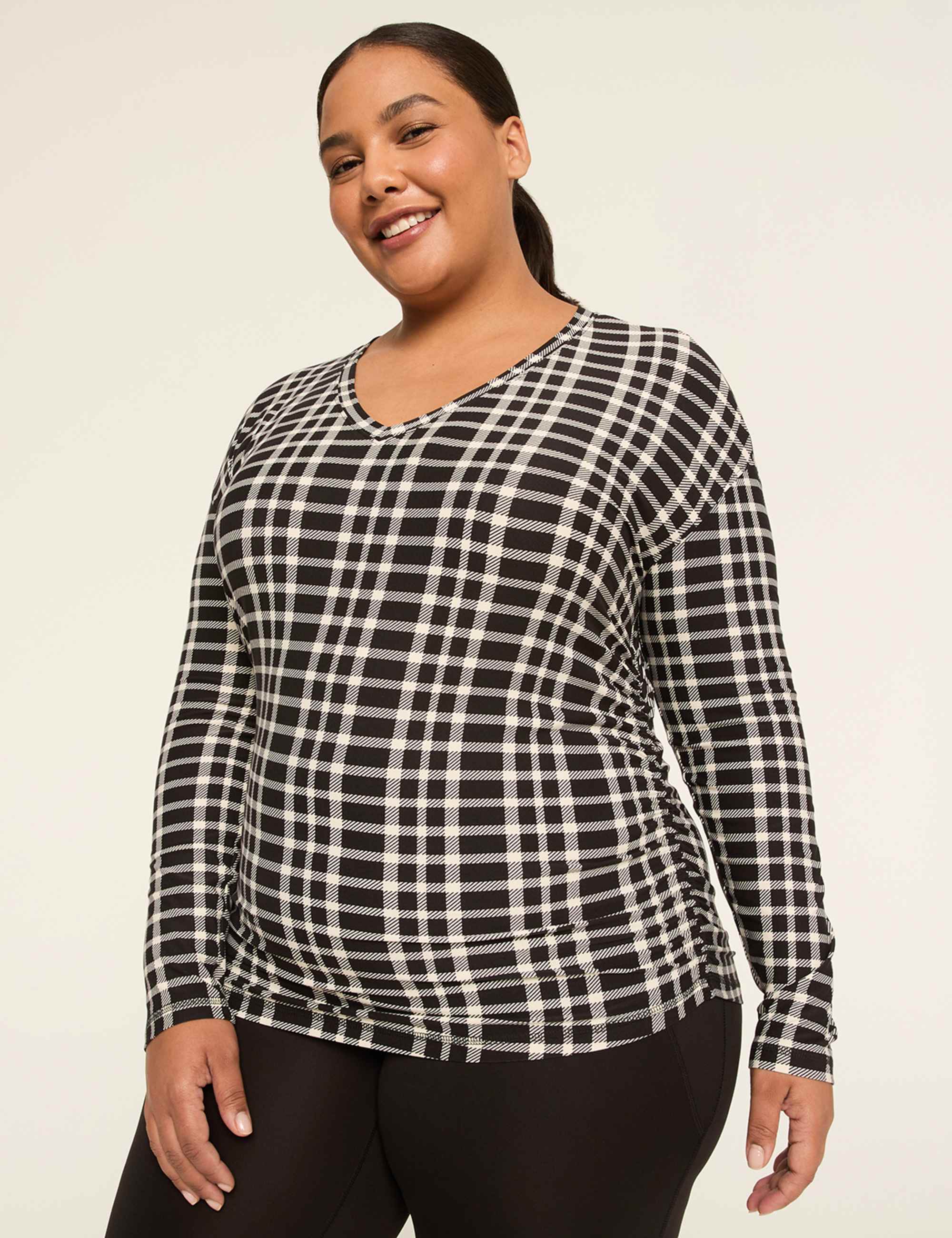 LIVI Soft Long-Sleeve Ruched-Side Tee