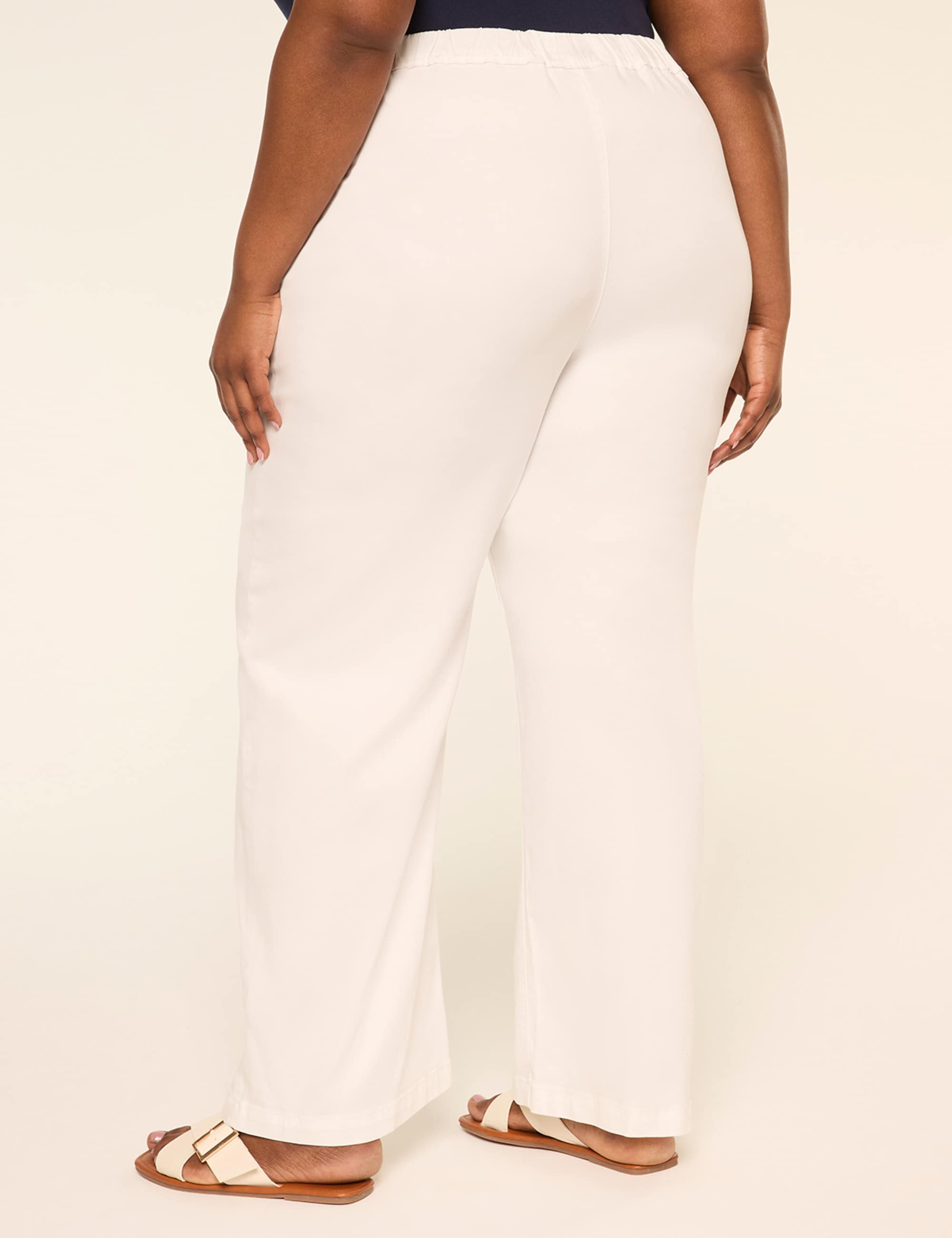 Pull-On Eyelet-Hem Relaxed Straight Jean