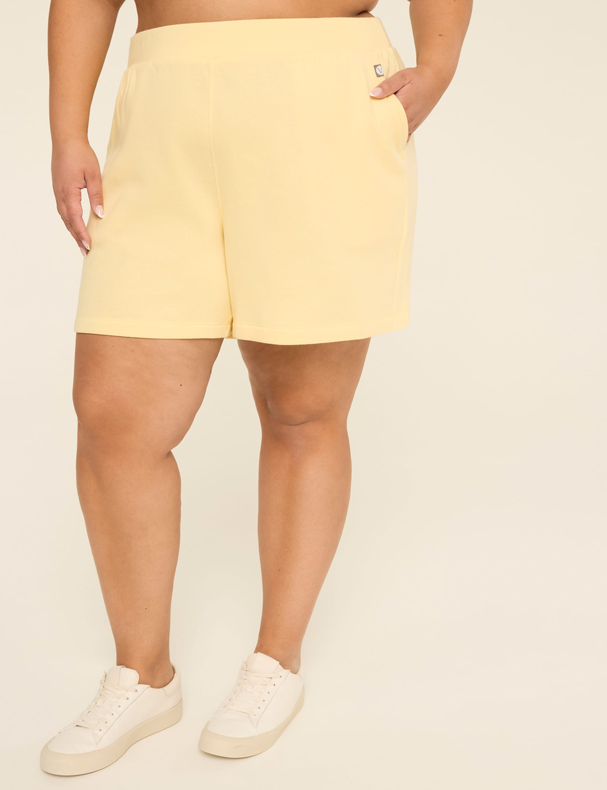 LIVI Knit Short