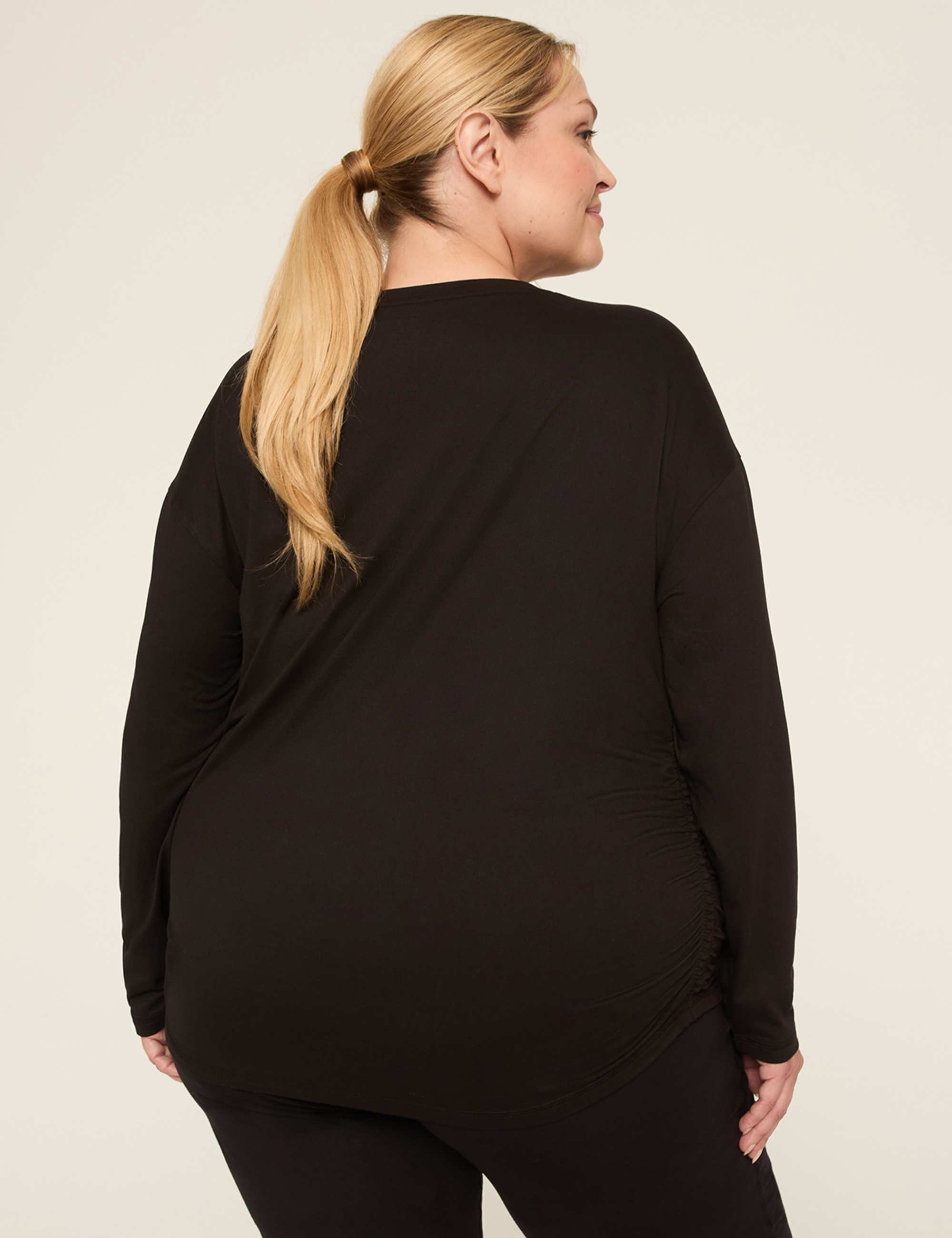 LIVI Soft Long-Sleeve Ruched-Side Tee