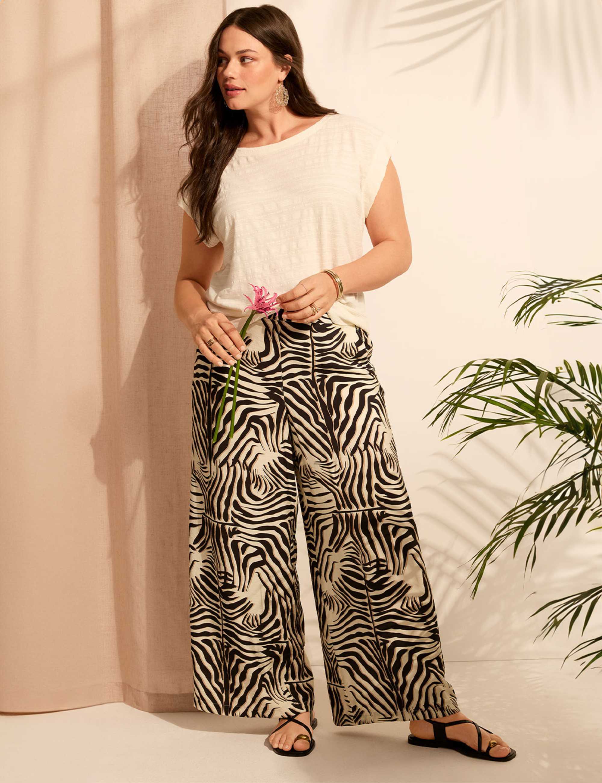 Pull-On Printed Wide Leg Pant