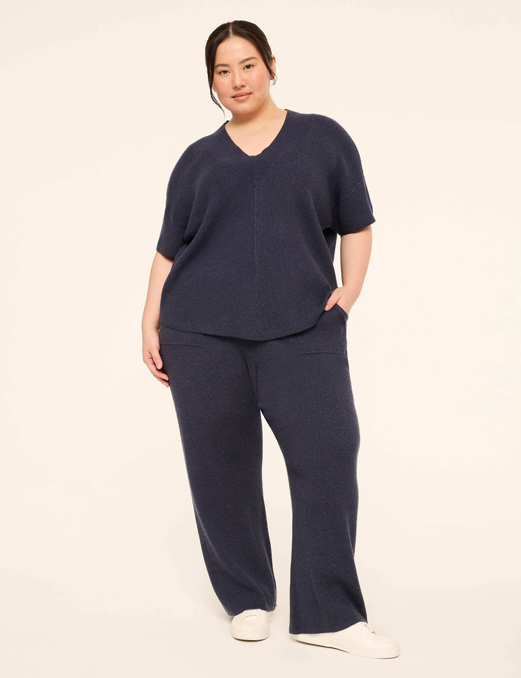 LIVI Sweater Wide Leg Pant
