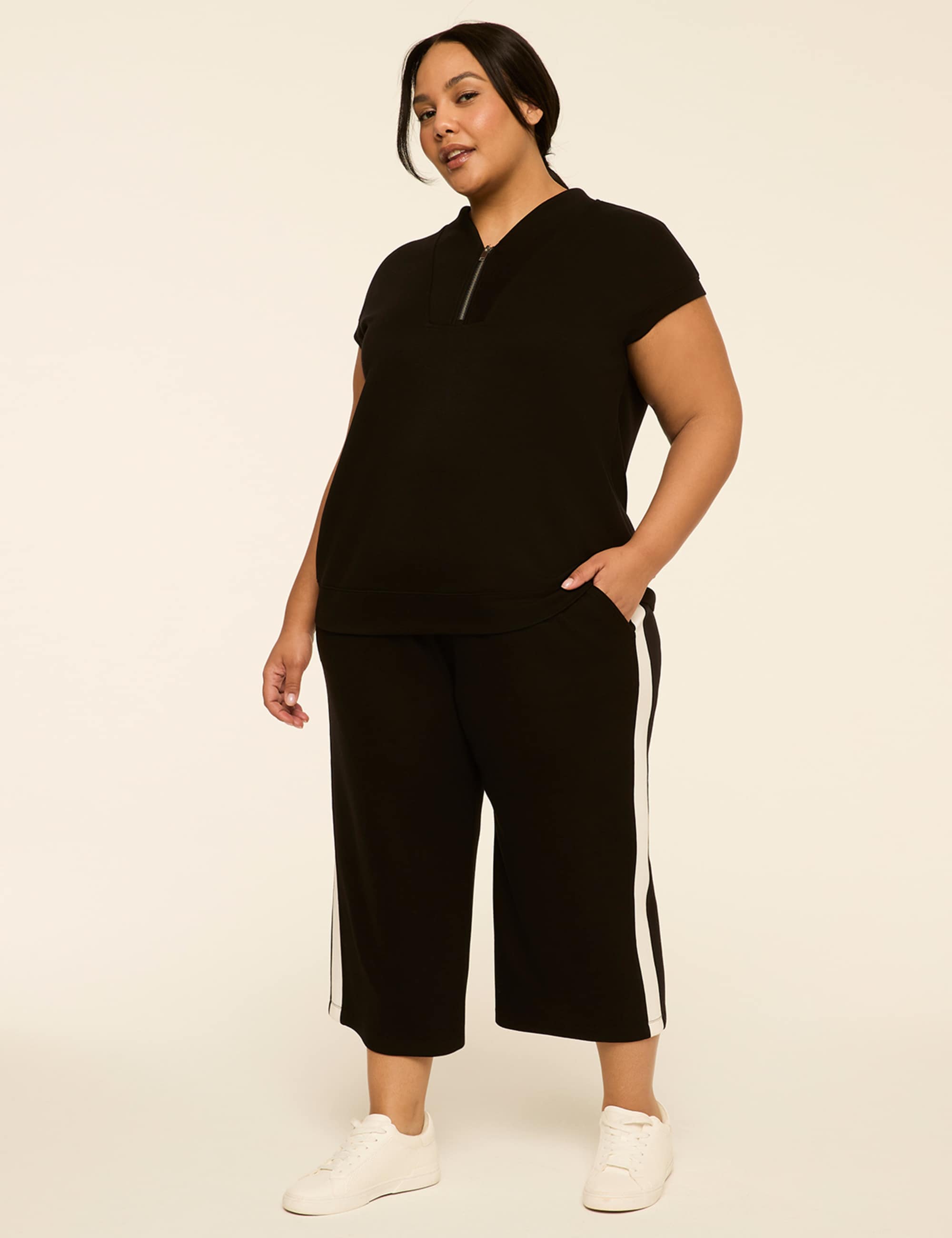 LIVI Journey Relaxed Straight Colorblock Capri
