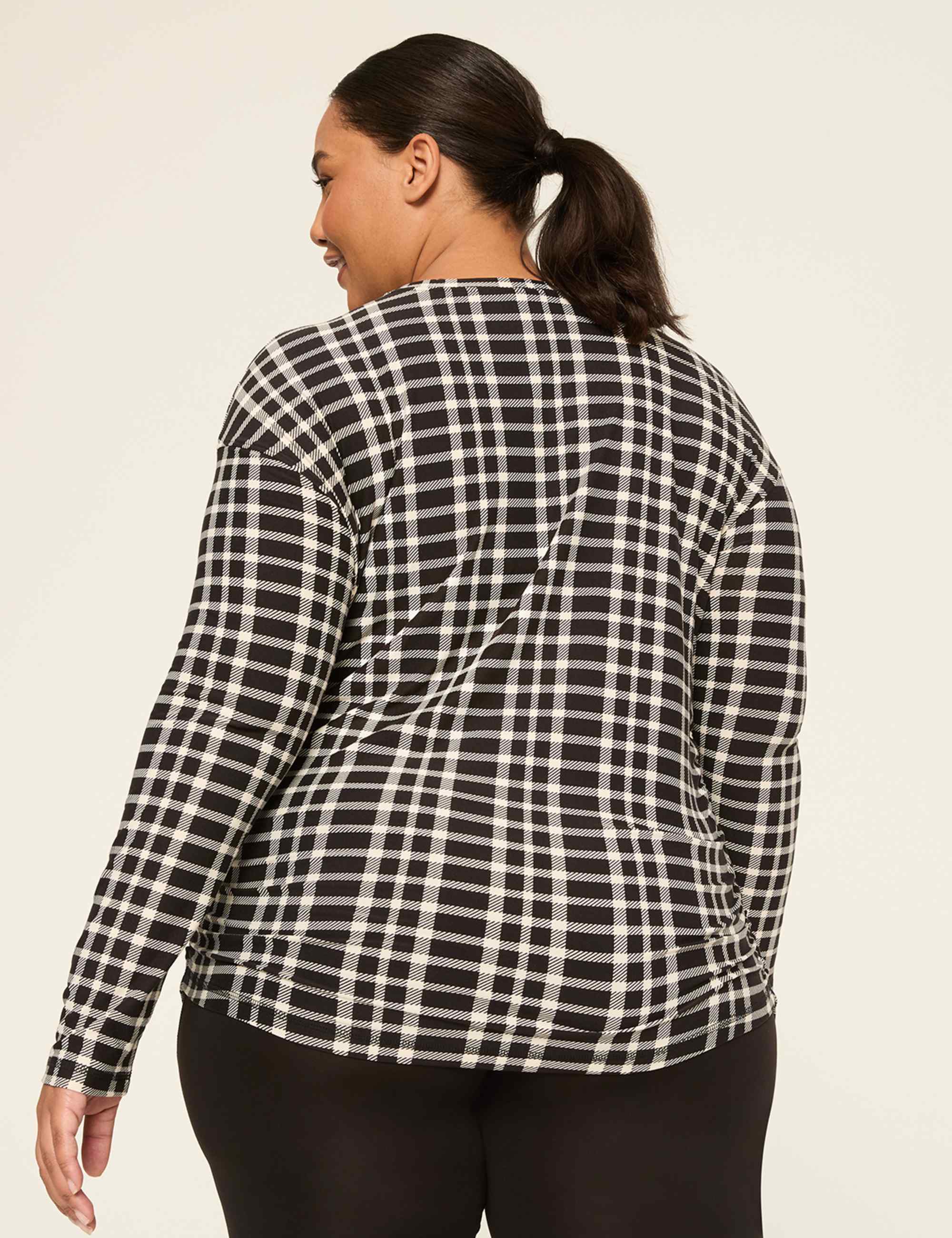 LIVI Soft Long-Sleeve Ruched-Side Tee
