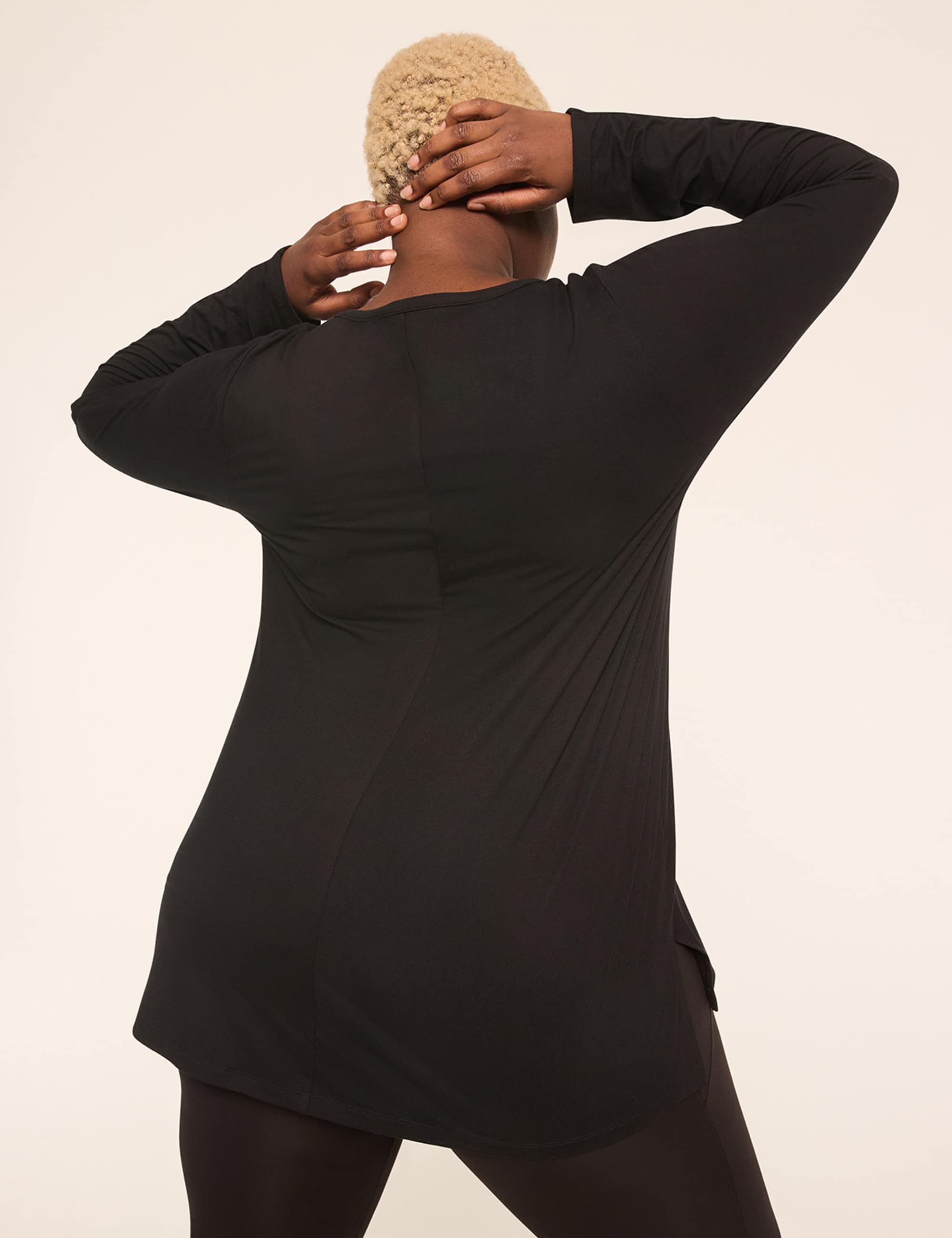 LIVI Soft Ruched-Sleeve Tunic