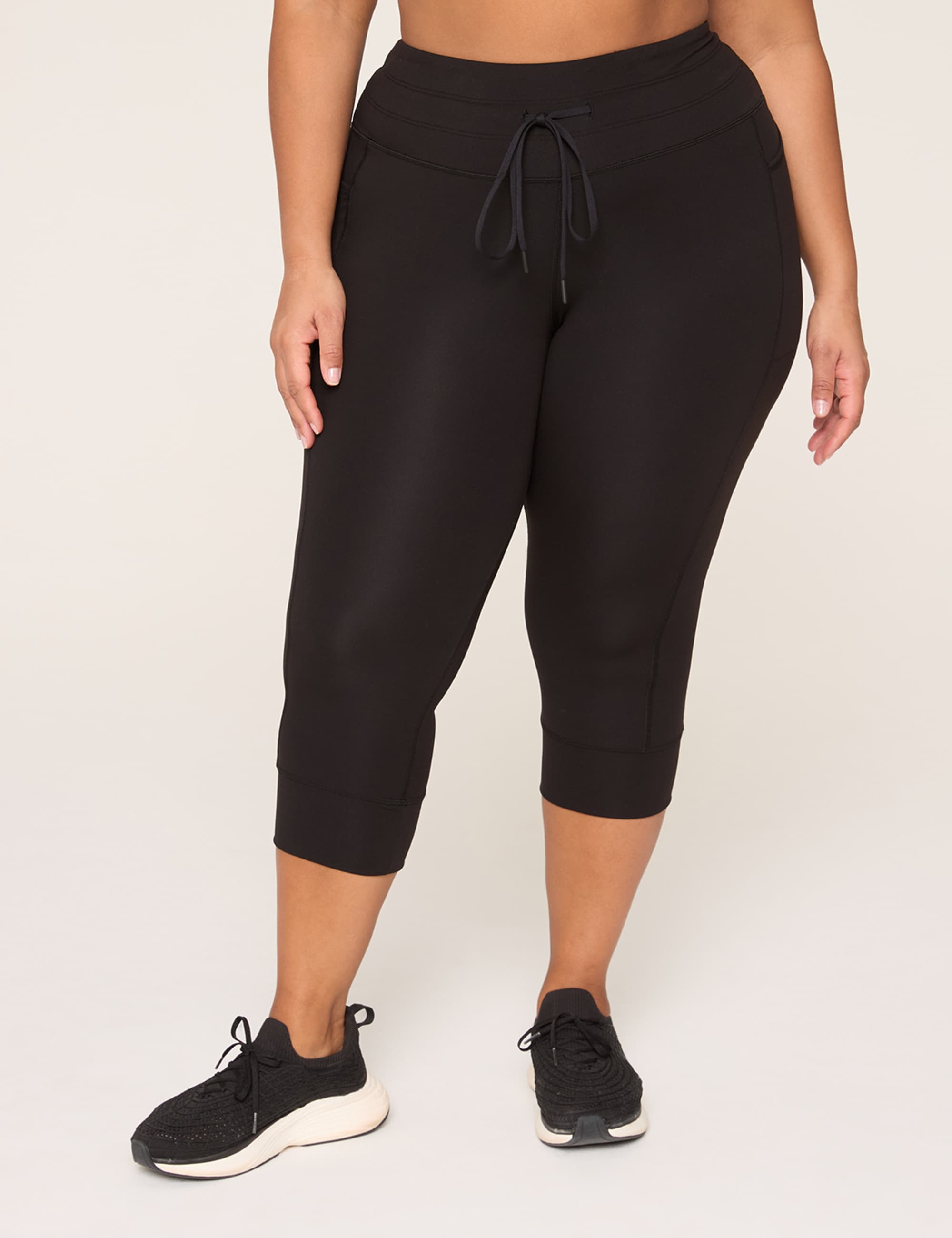 LIVI Soft Drawstring 21" Capri Legging