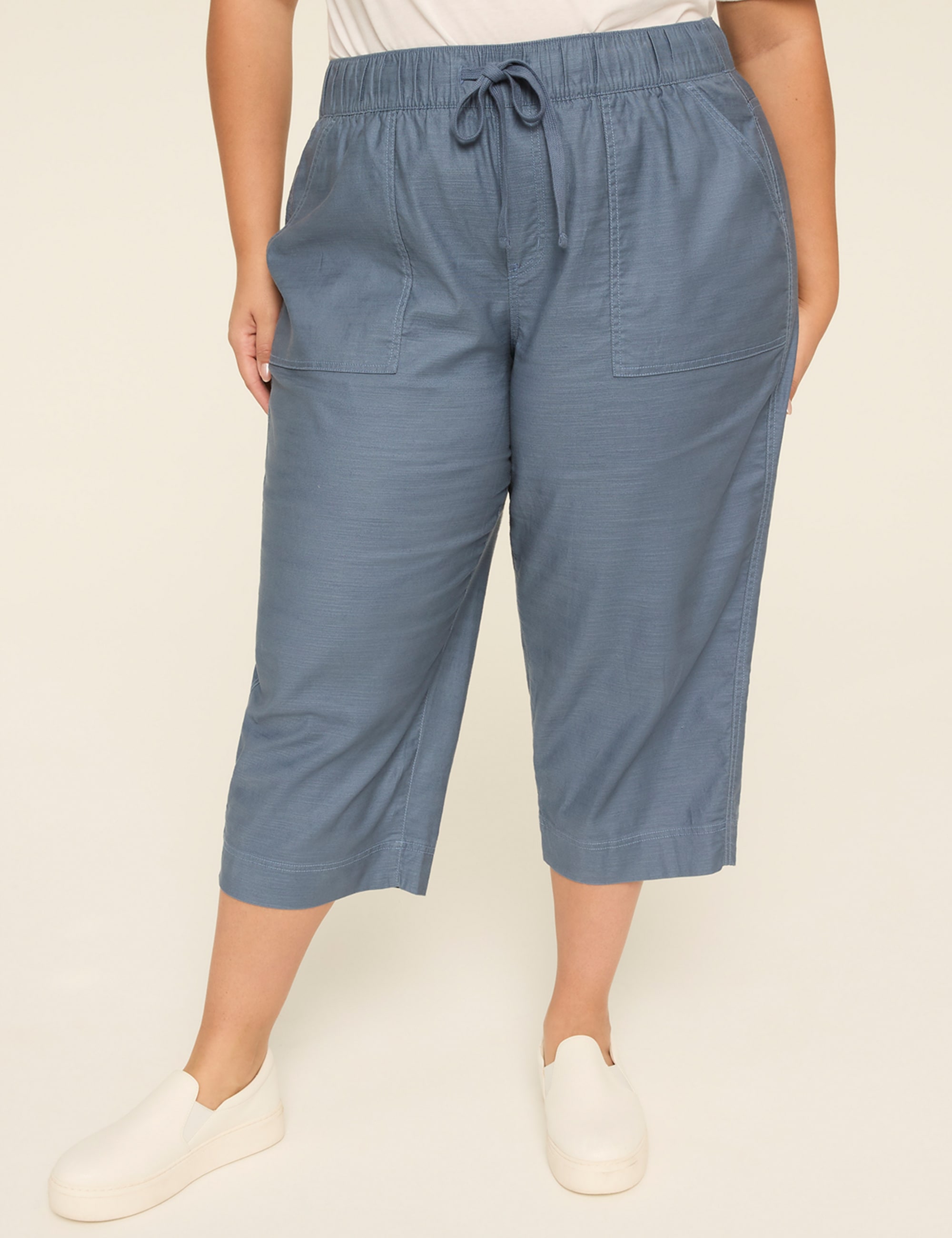 Slub Pull-On Capri Pant