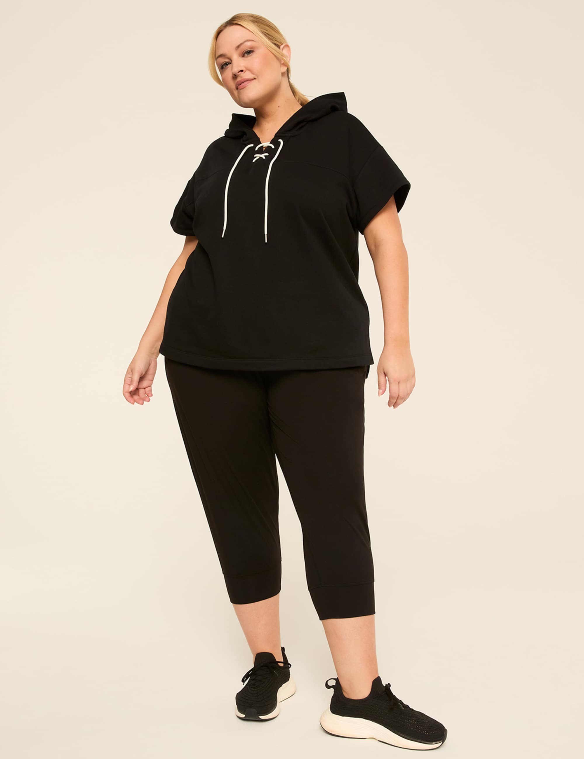 LIVI Short-Sleeve Hoodie