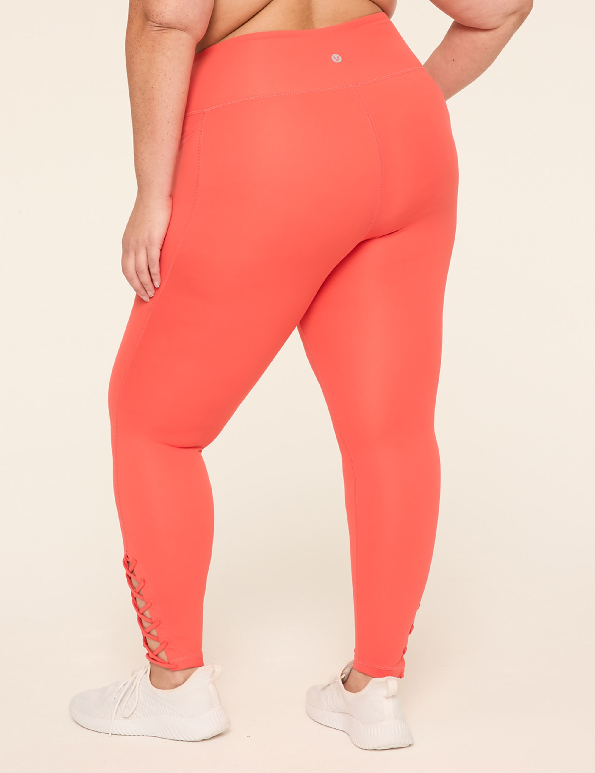 LIVI Soft Macrame-Detail Legging
