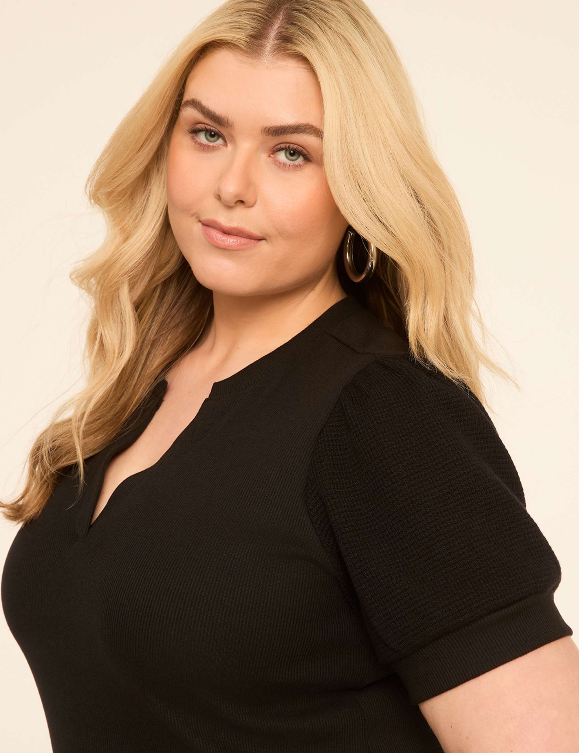 Puff-Sleeve Notch-Neck Rib Top